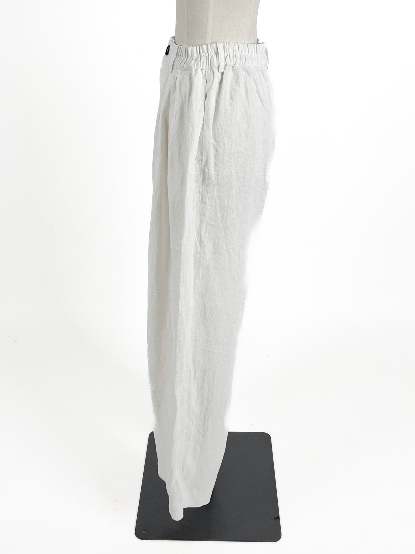 AERE | White Casual/Workwear Pants | Size 8