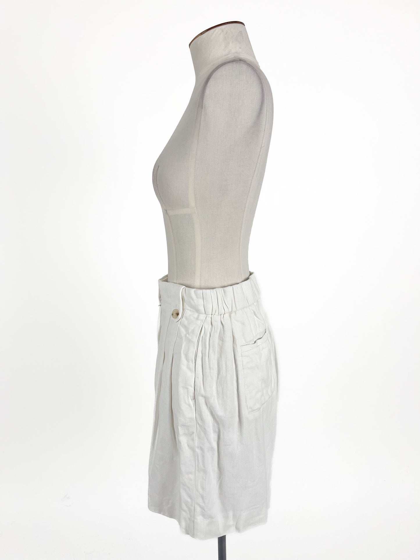 A + G | White Casual Shorts | Size S