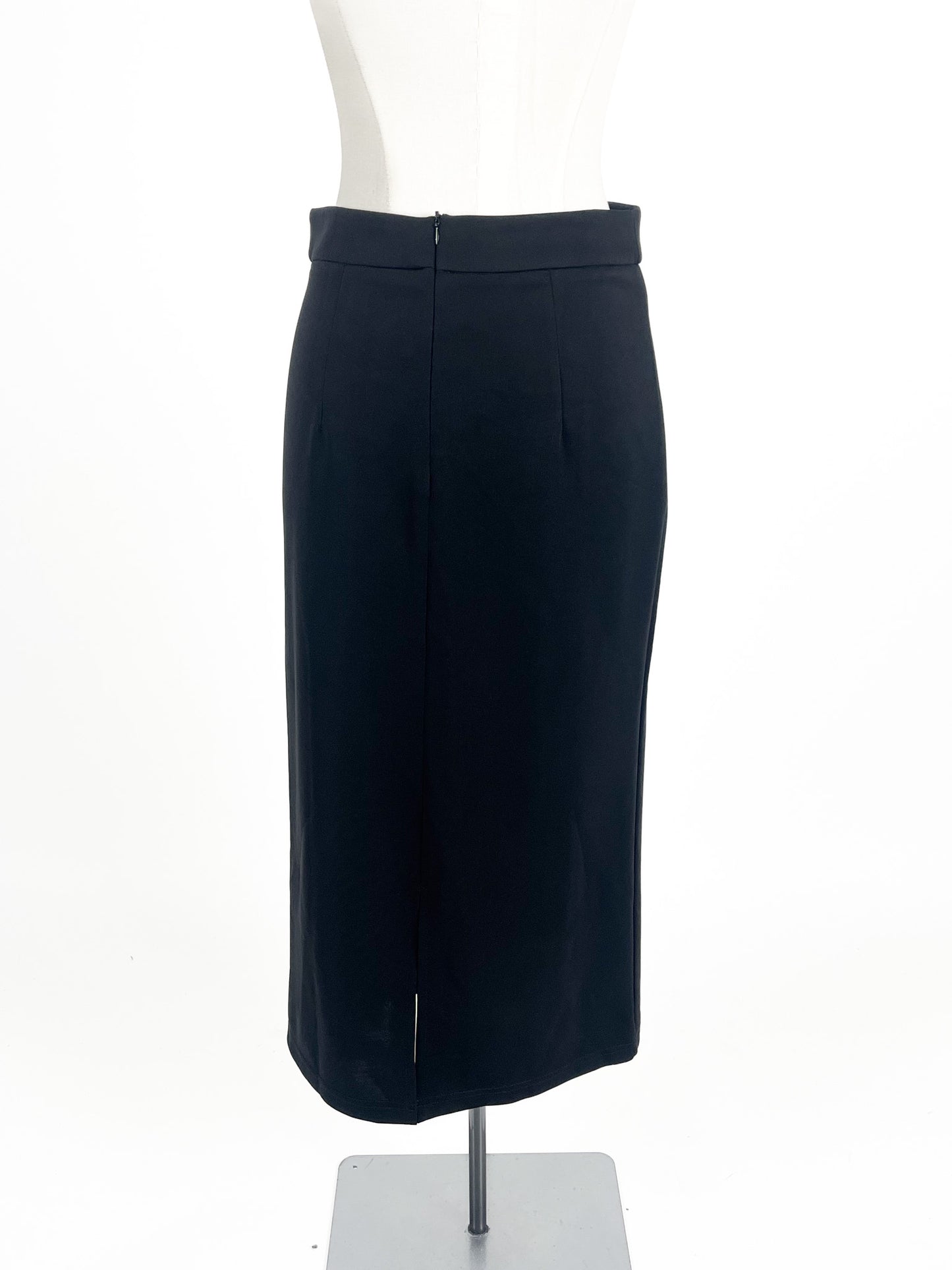 Kann Model | Black Casual Skirt | Size S