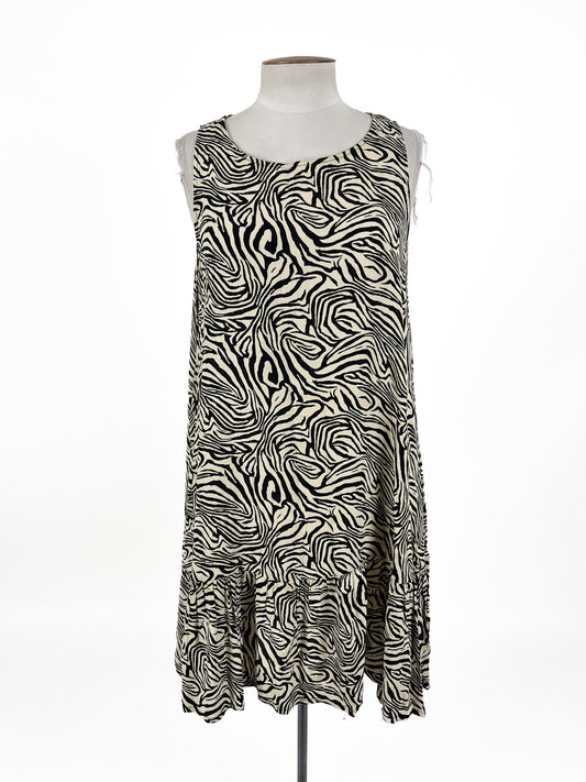Dissh - Beige & Black Mini Dress (Size 16)