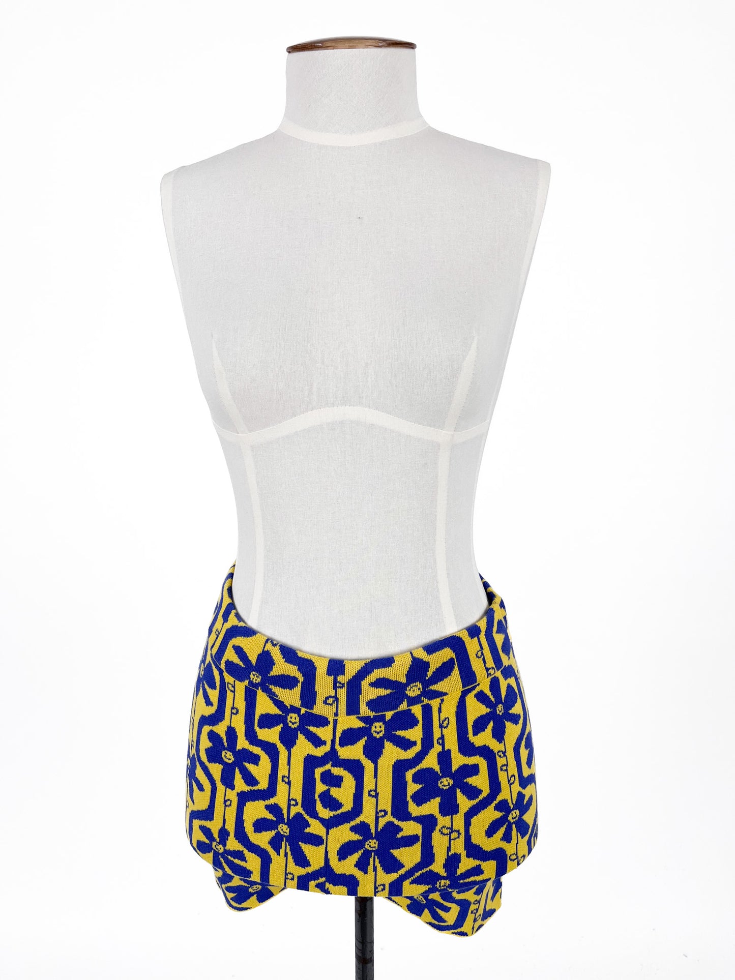 Misfit Shapes | Multicoloured Casual Shorts | Size 6