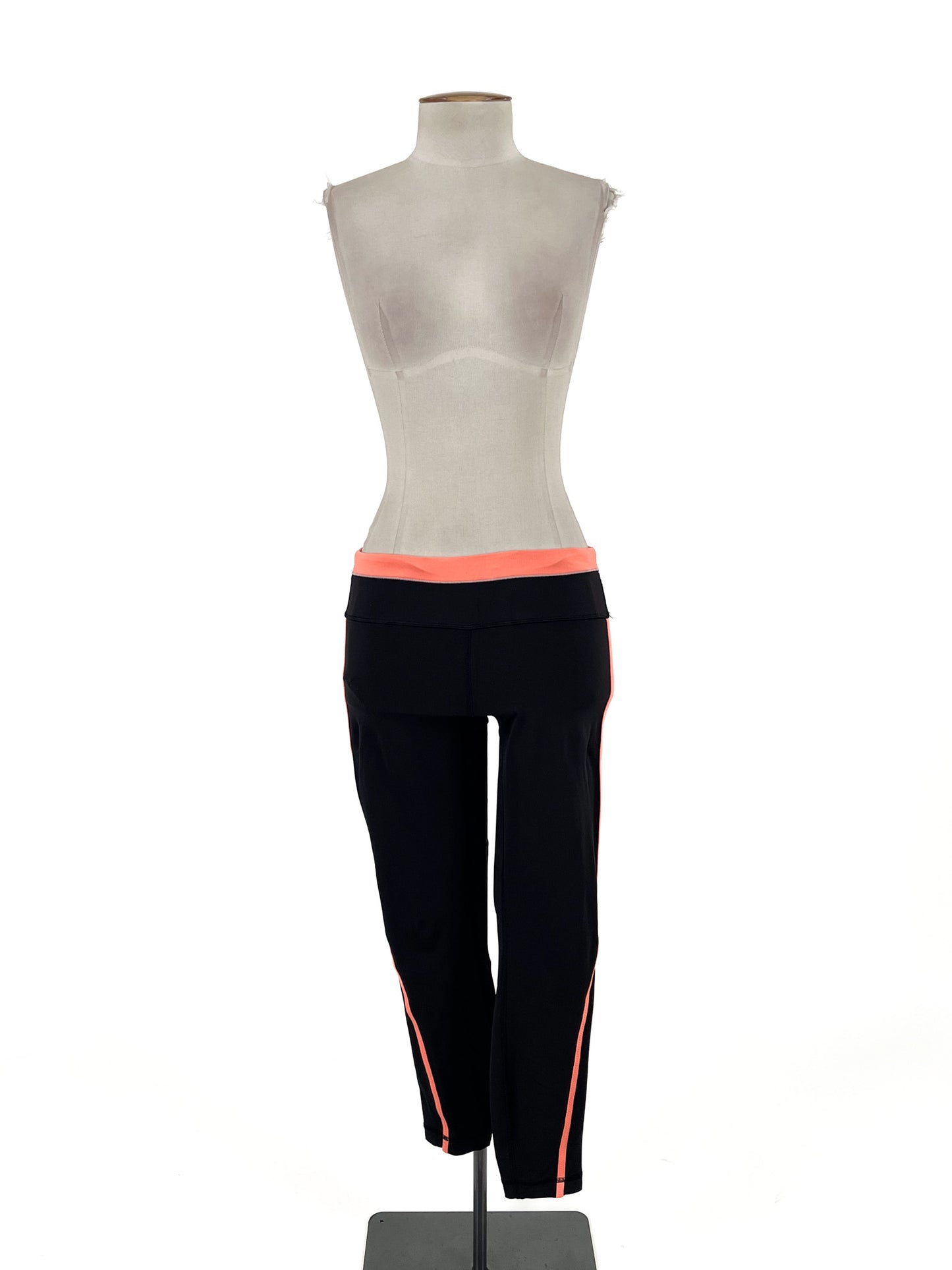 Lululemon | Black Casual Activewear Bottom | Size 8