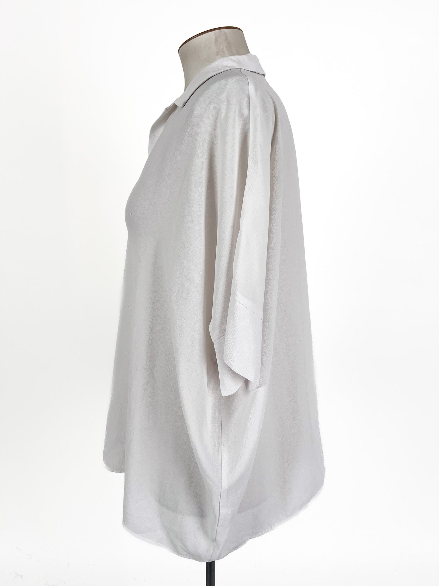 Pretty Basic - Augustine | White Casual/Workwear Top | Size M/L