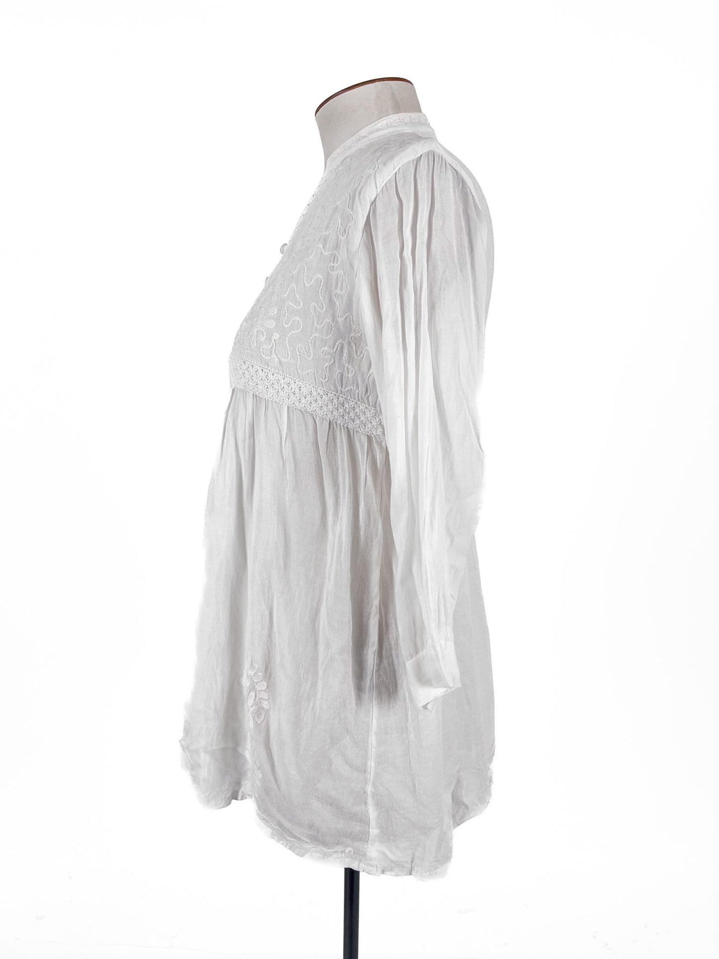 Unknown Brand | White Casual Top | Size M