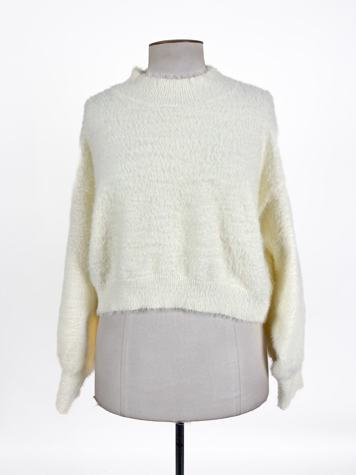 Calli | White Casual Jumper | Size M