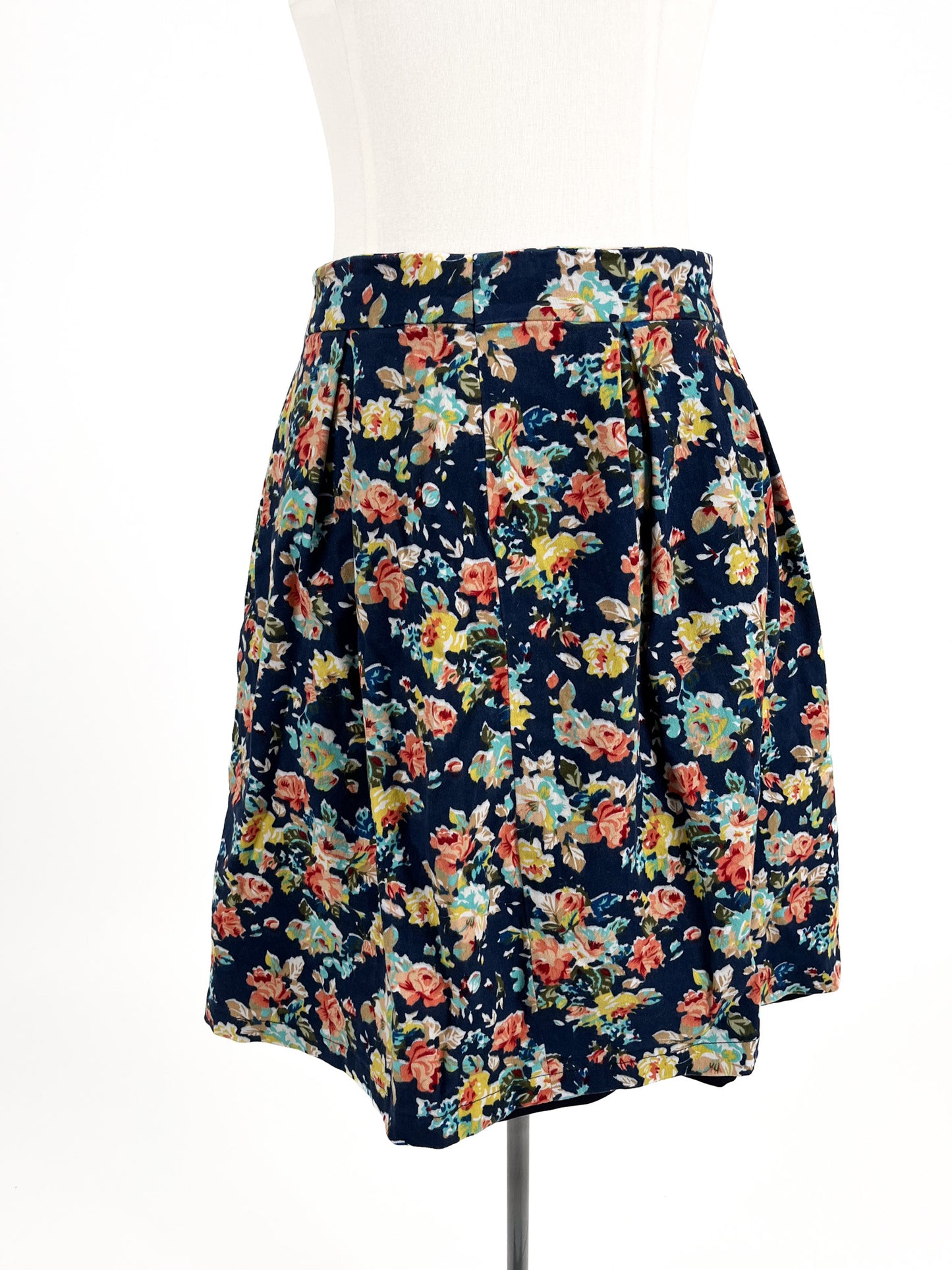 Bebe Tailor | Multicoloured Casual Skirt | Size 6