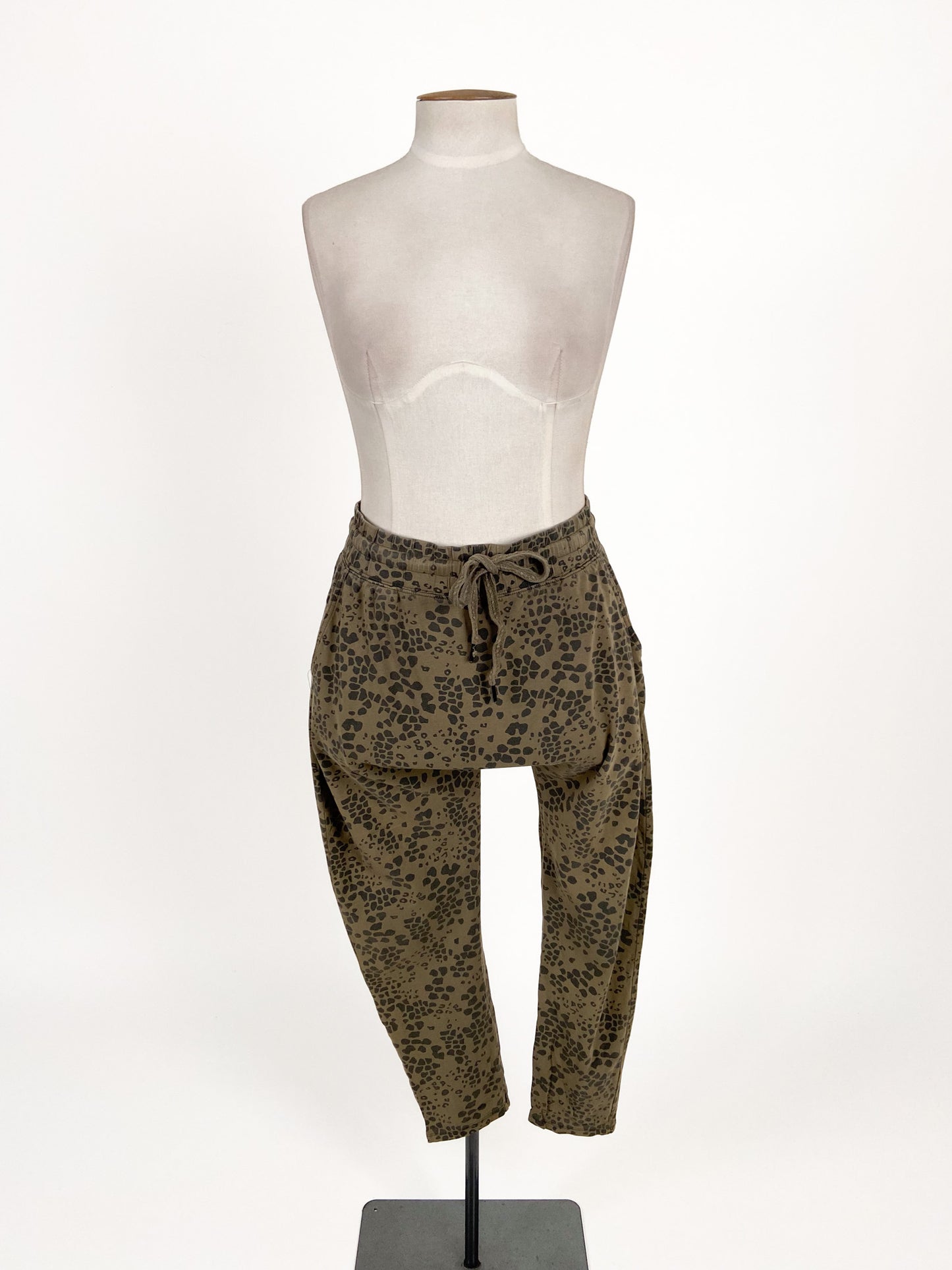 Elm | Green Straight fit Pants | Size 10