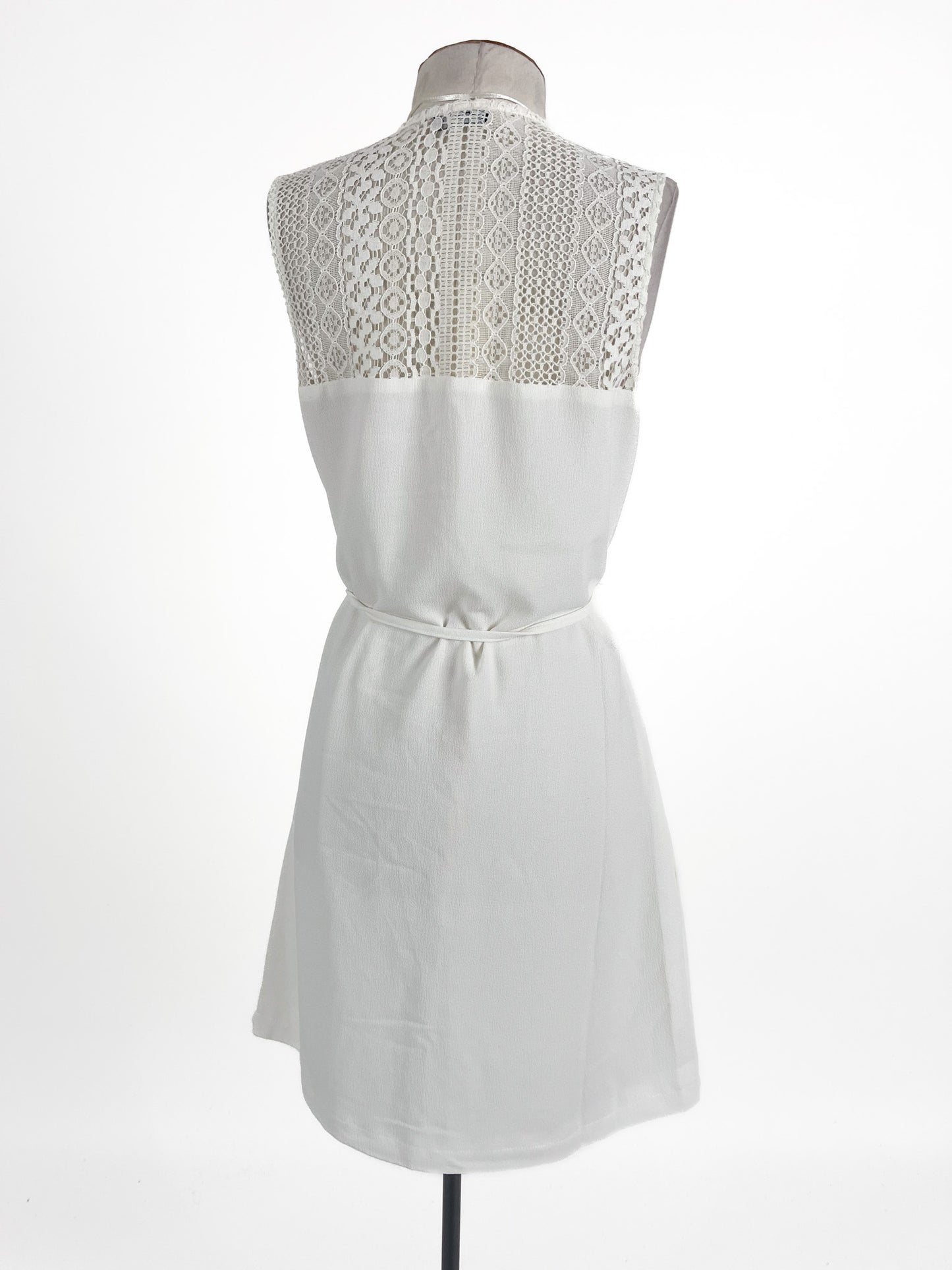 Dotti | White Casual/Cocktail Dress | Size 8