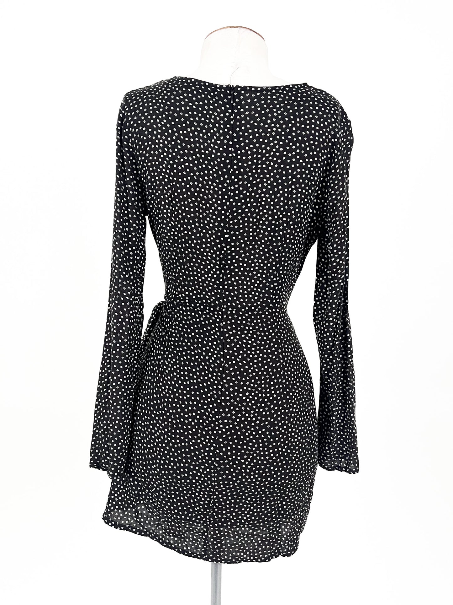 Rosebullet | Black Casual/Cocktail Dress | Size 8