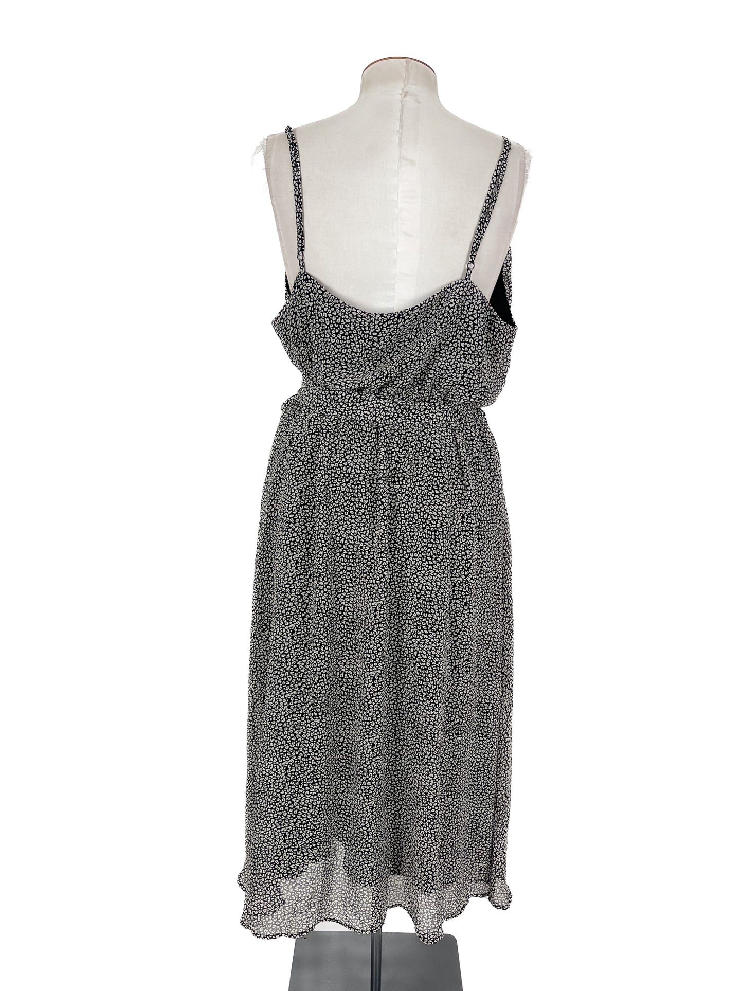 Atmos & Here | White Casual Dress | Size 24