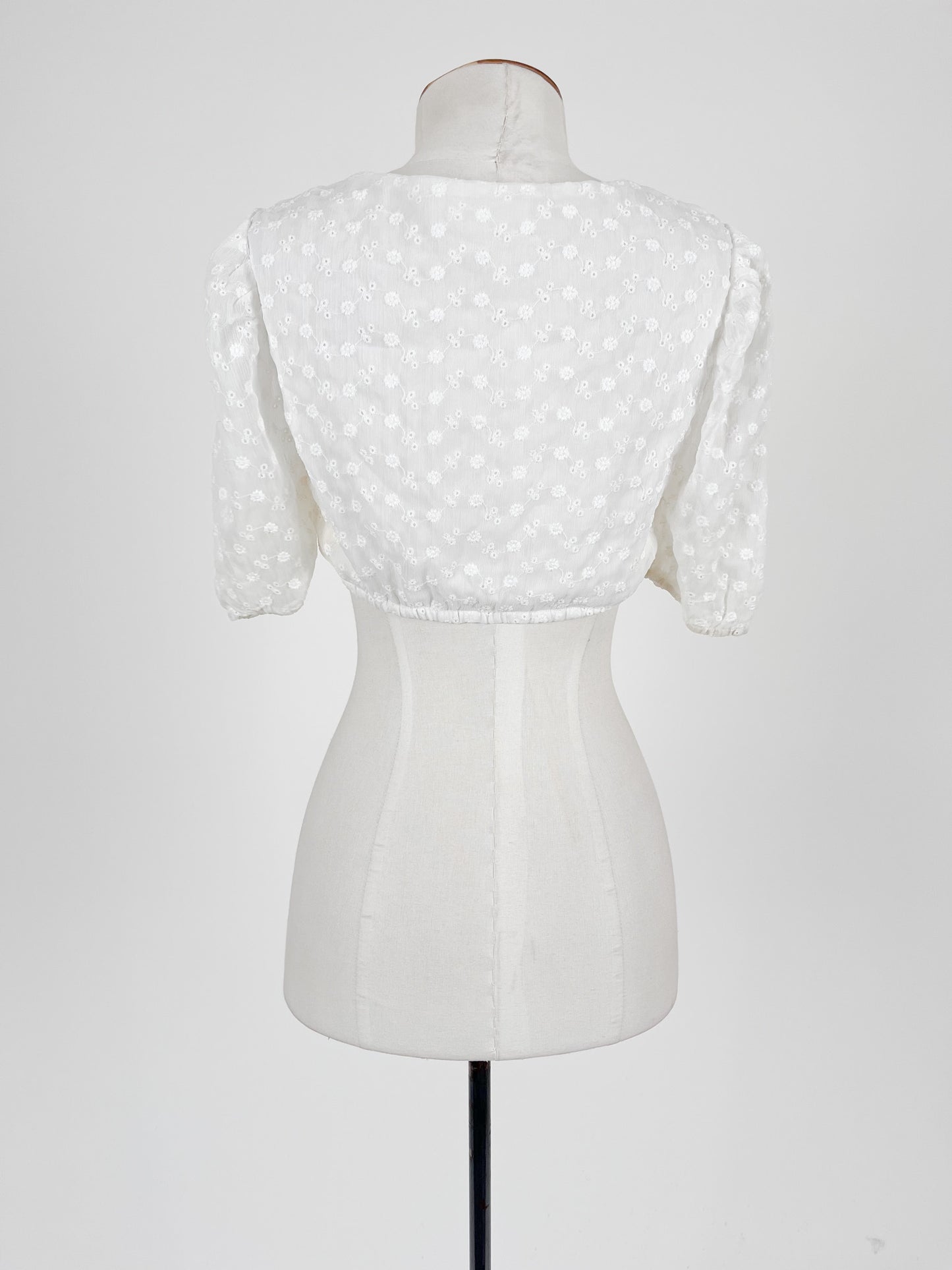 Pia | White Casual/Cocktail Top | Size XS