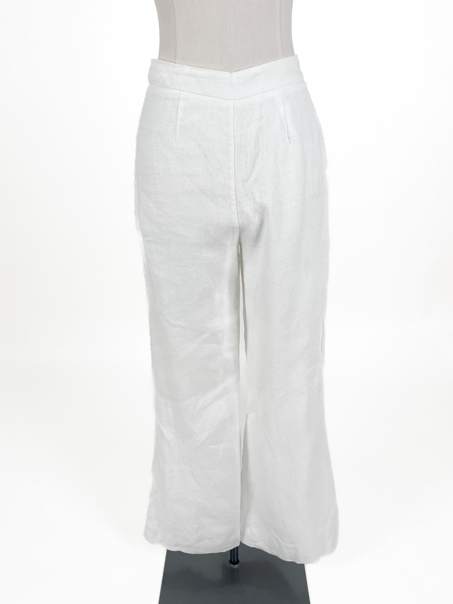 Dissh | White Flare High waisted Pants | Size 6