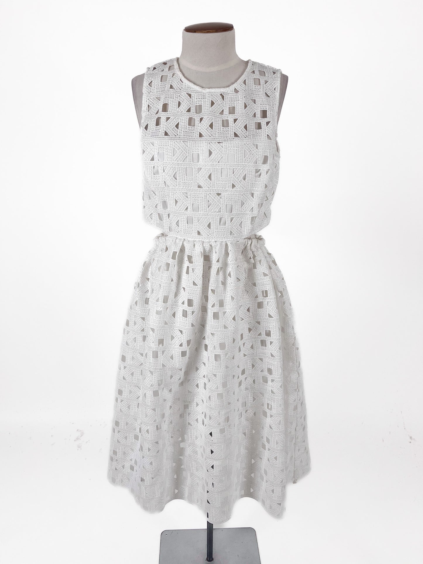 Karl Lagerfeld | White Casual/Cocktail Dress | Size 10