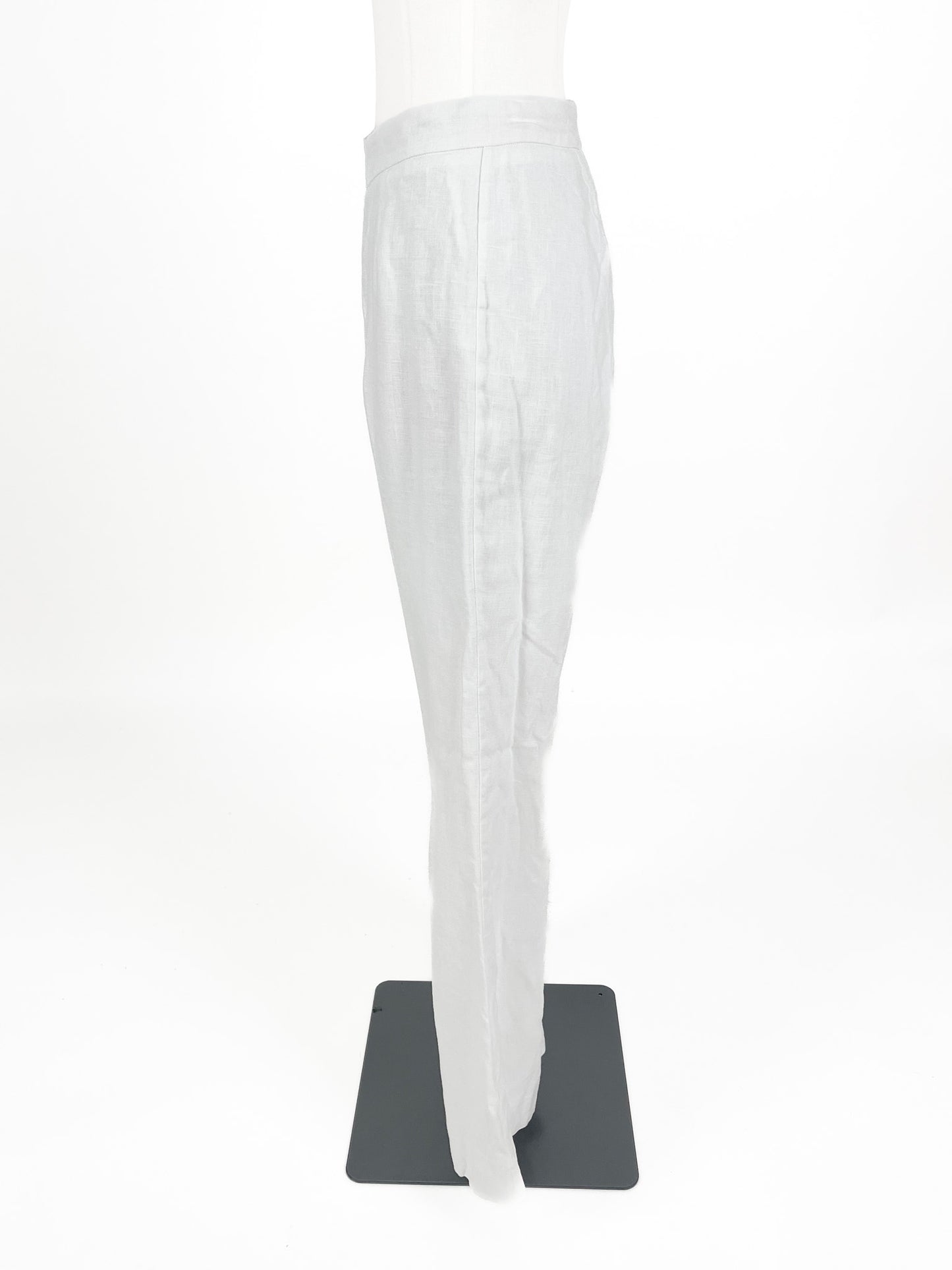 Dissh | White Flare High waisted Pants | Size 6