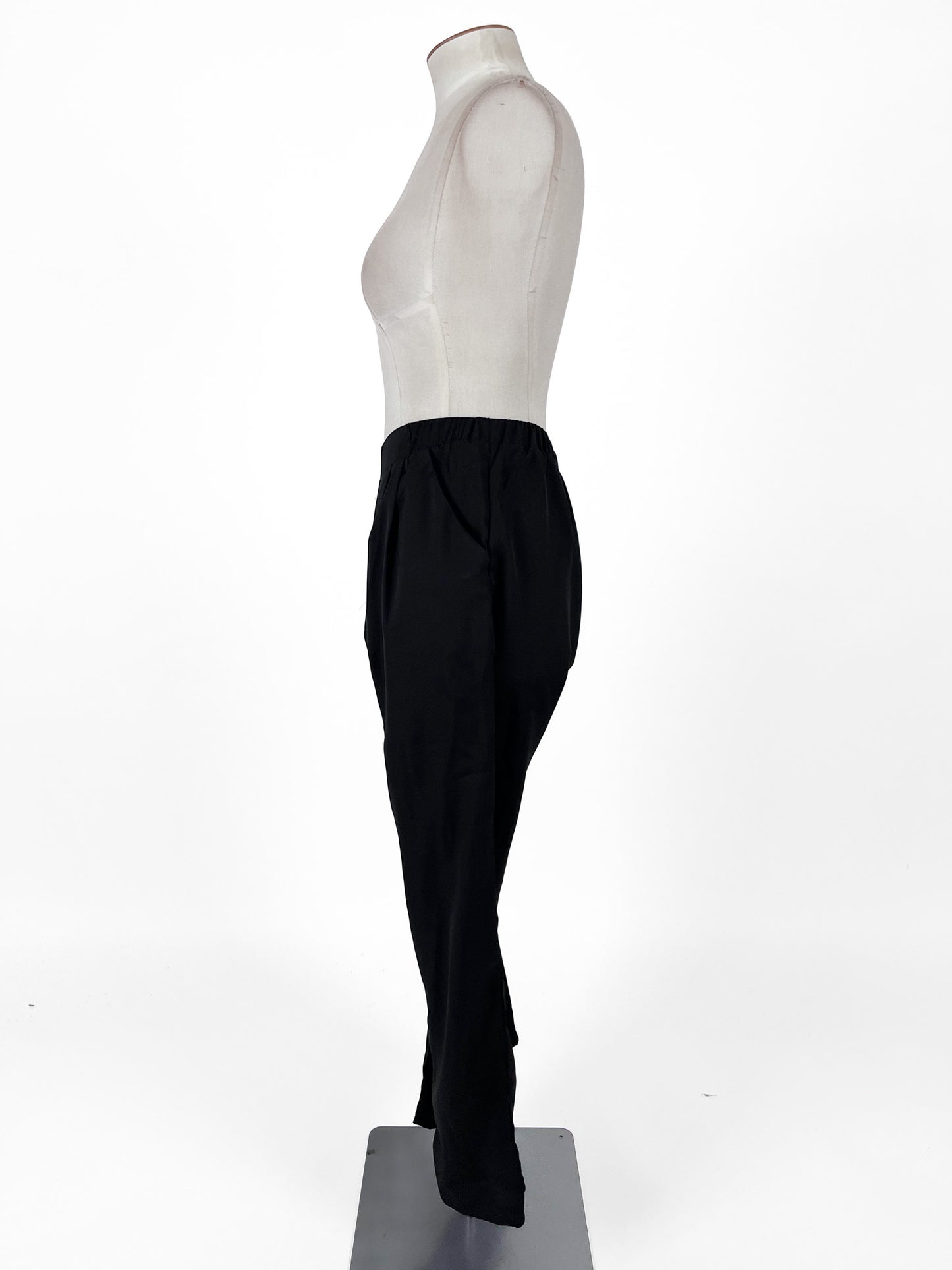 Unknown Brand | Black Straight fit Pants | Size M