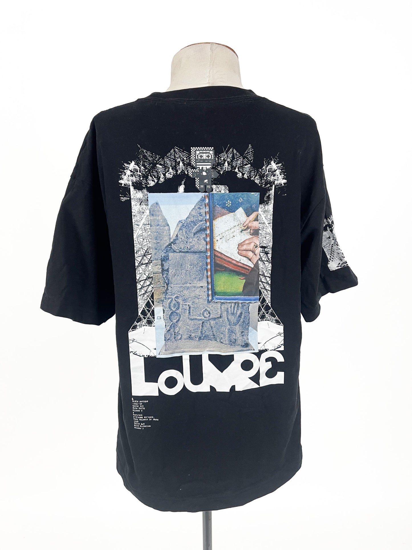 Uniqlo - Black T-shirt (Size S)