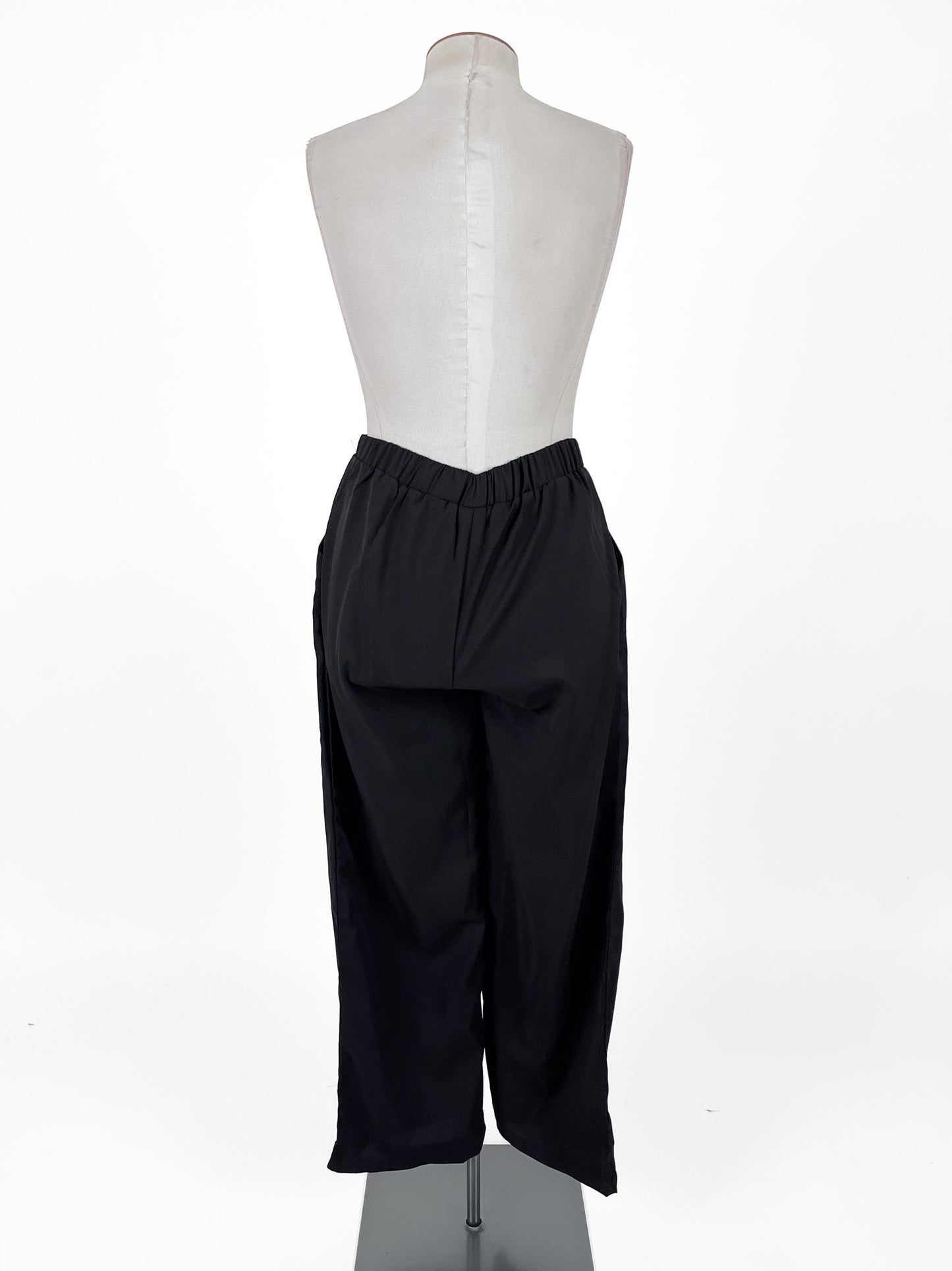 Unknown Brand | Black Straight fit Pants | Size M