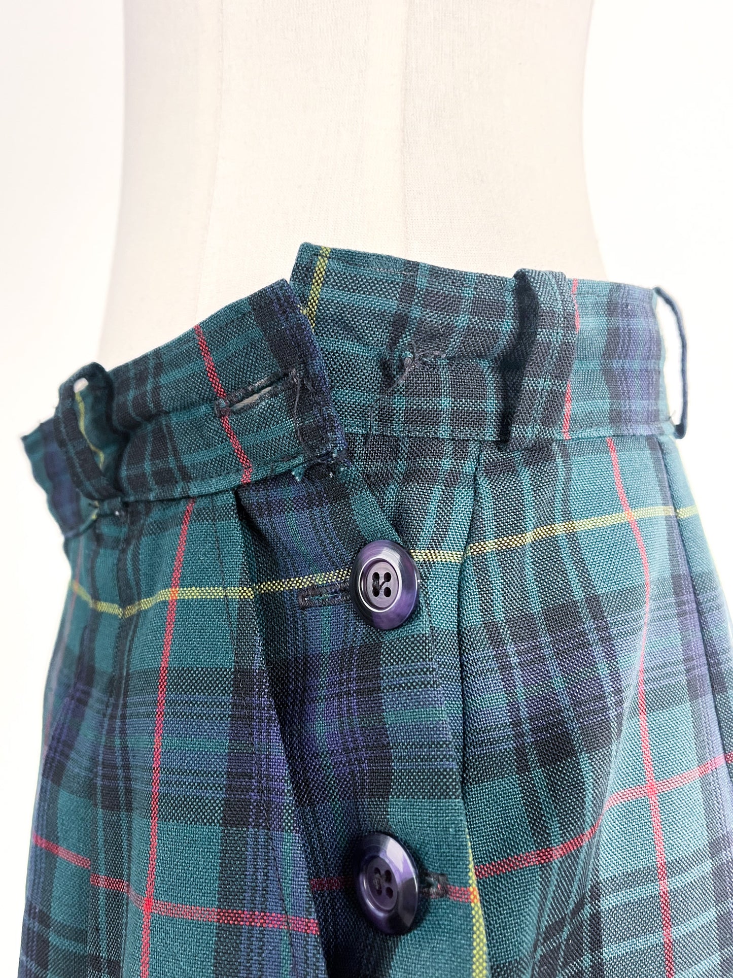 Unknown Brand | Green Cropped Pants | Size 10