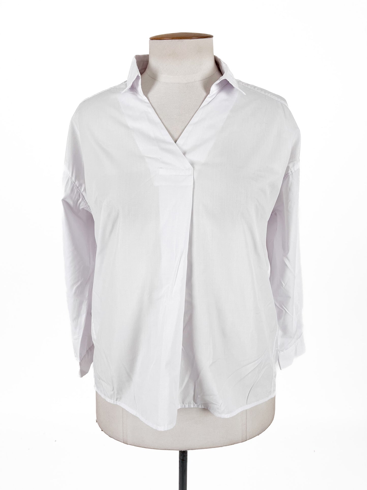 Unknown Brand | White Casual Top | Size M