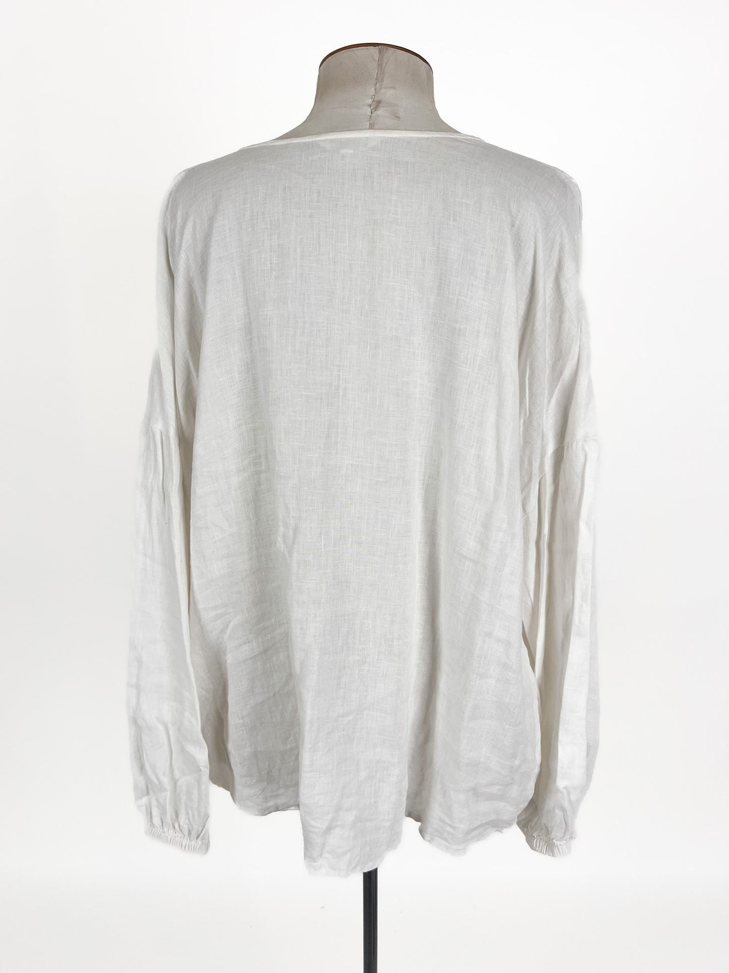 Zest | White Top | Size 18