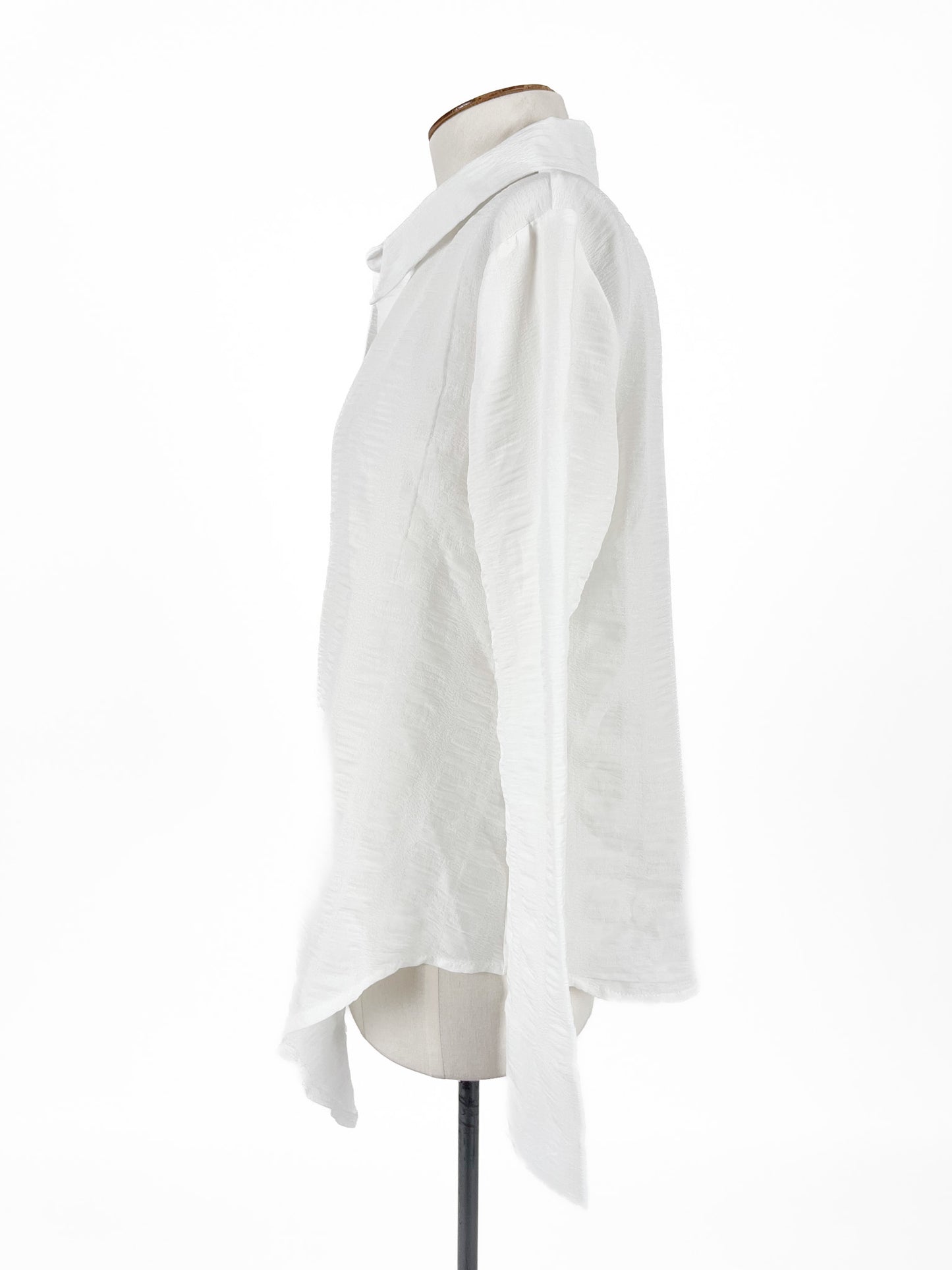Pretty Little Thing | White Casual/Workwear Top | Size 4