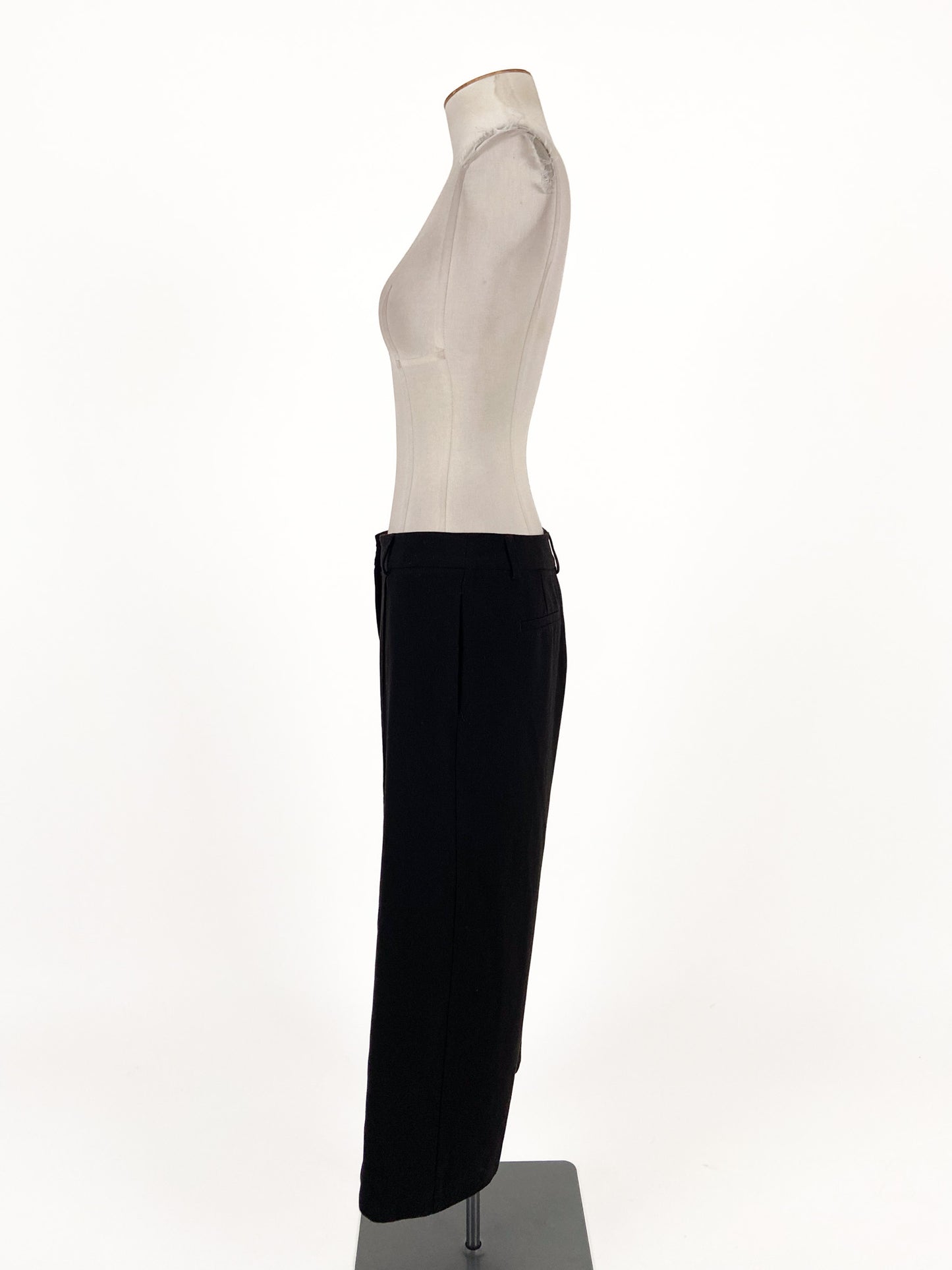 Jacqui.E | Black Straight fit Pants | Size 8