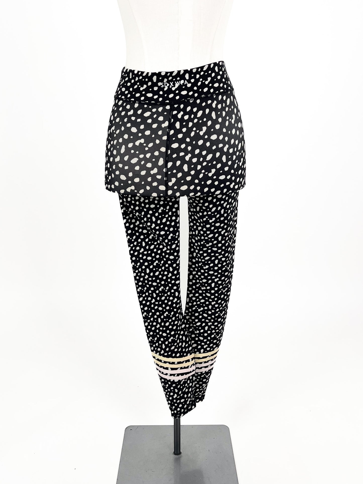 White Fox - Black & White Leggings (Size XS)