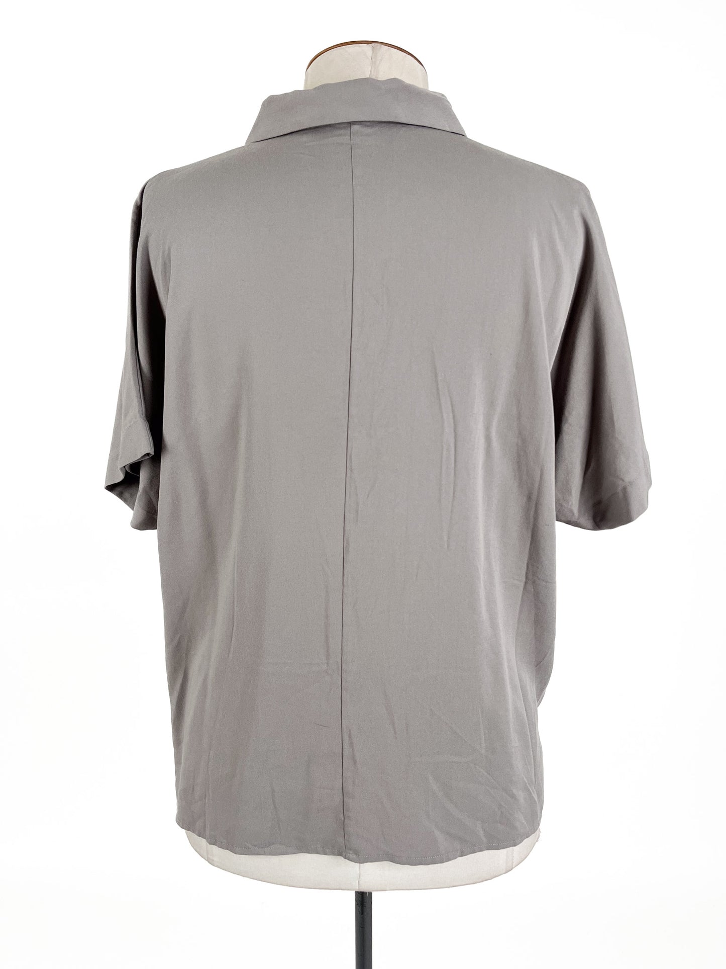 Uniqlo | Grey Casual/Workwear Top | Size M