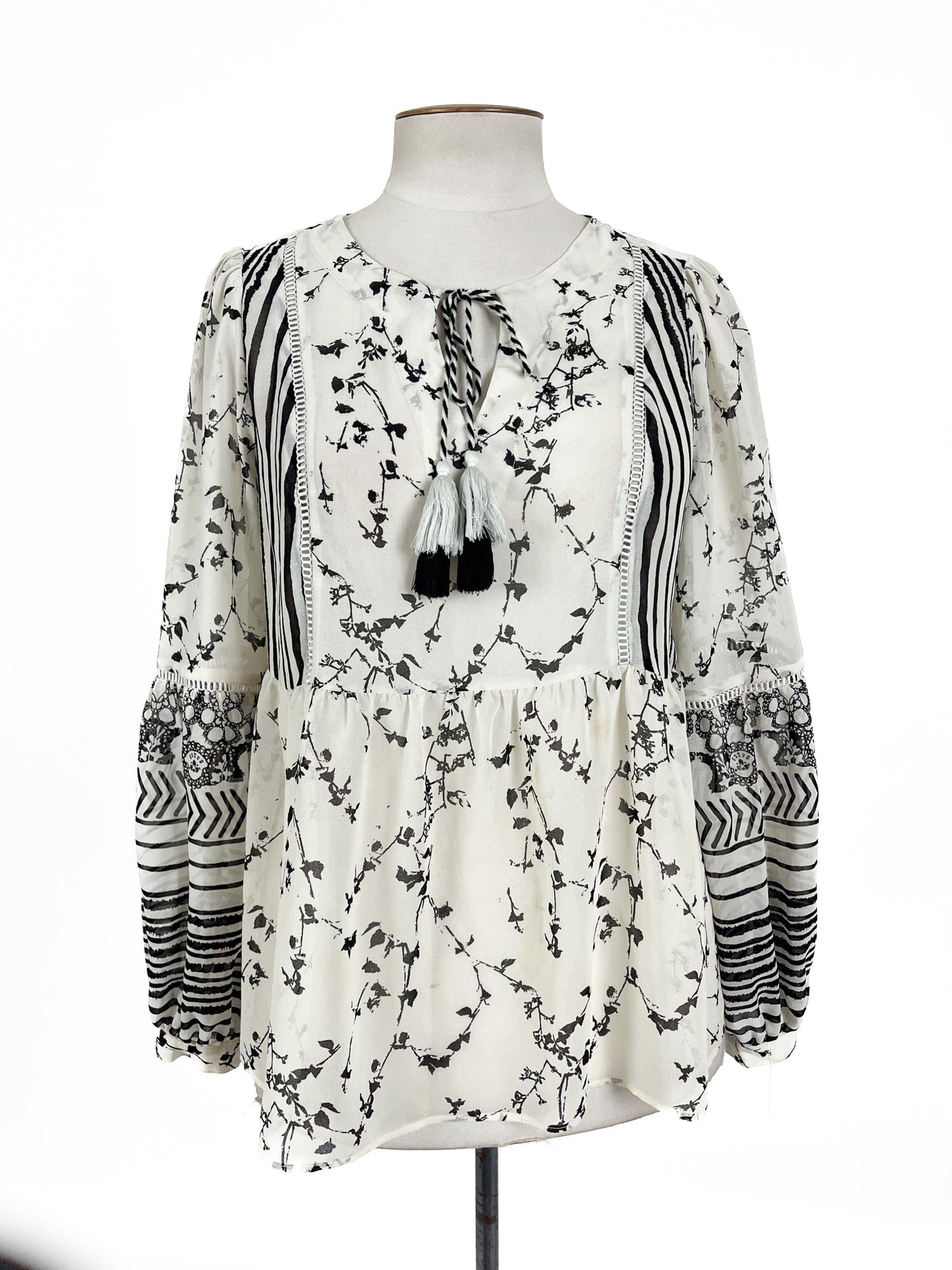 Whistle | White Casual/Workwear Top | Size 10