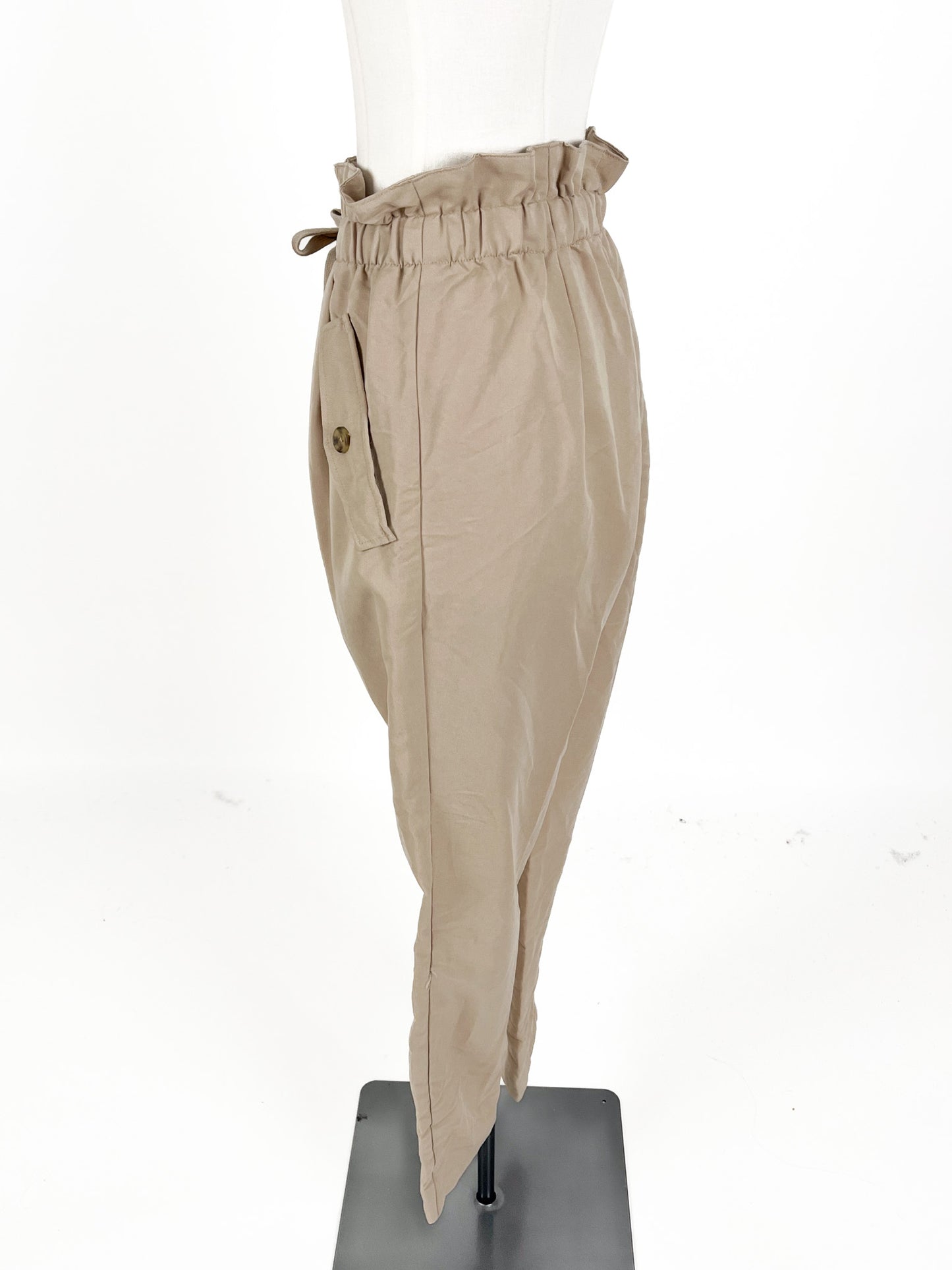 H&M | Beige High waisted Pants | Size 8