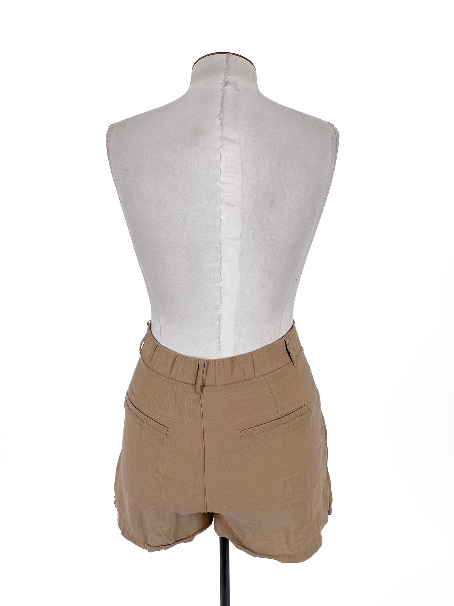 Zara | Beige Casual Shorts | Size M