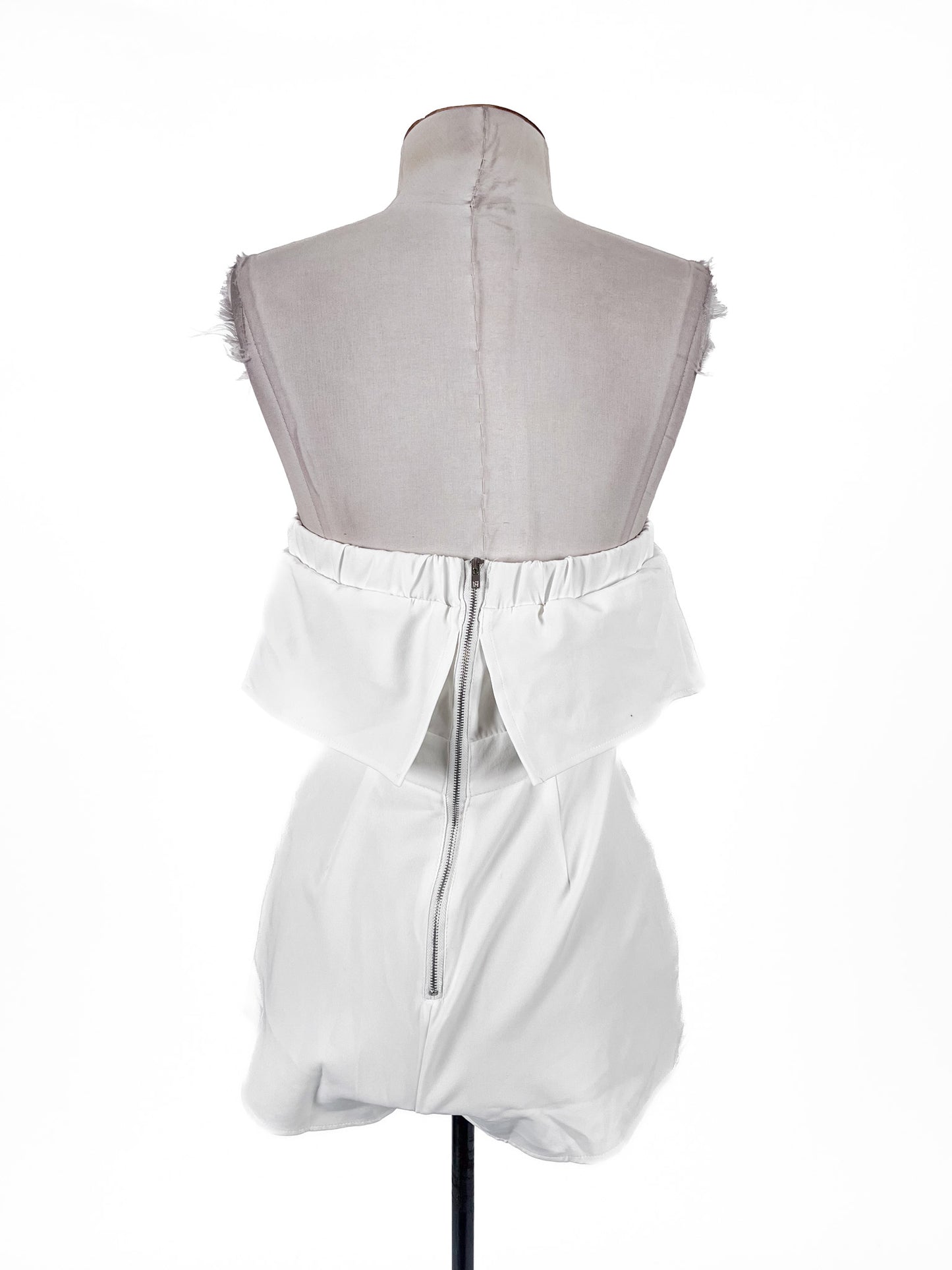Simplee Apparel | White Casual/Cocktail Playsuit | Size S