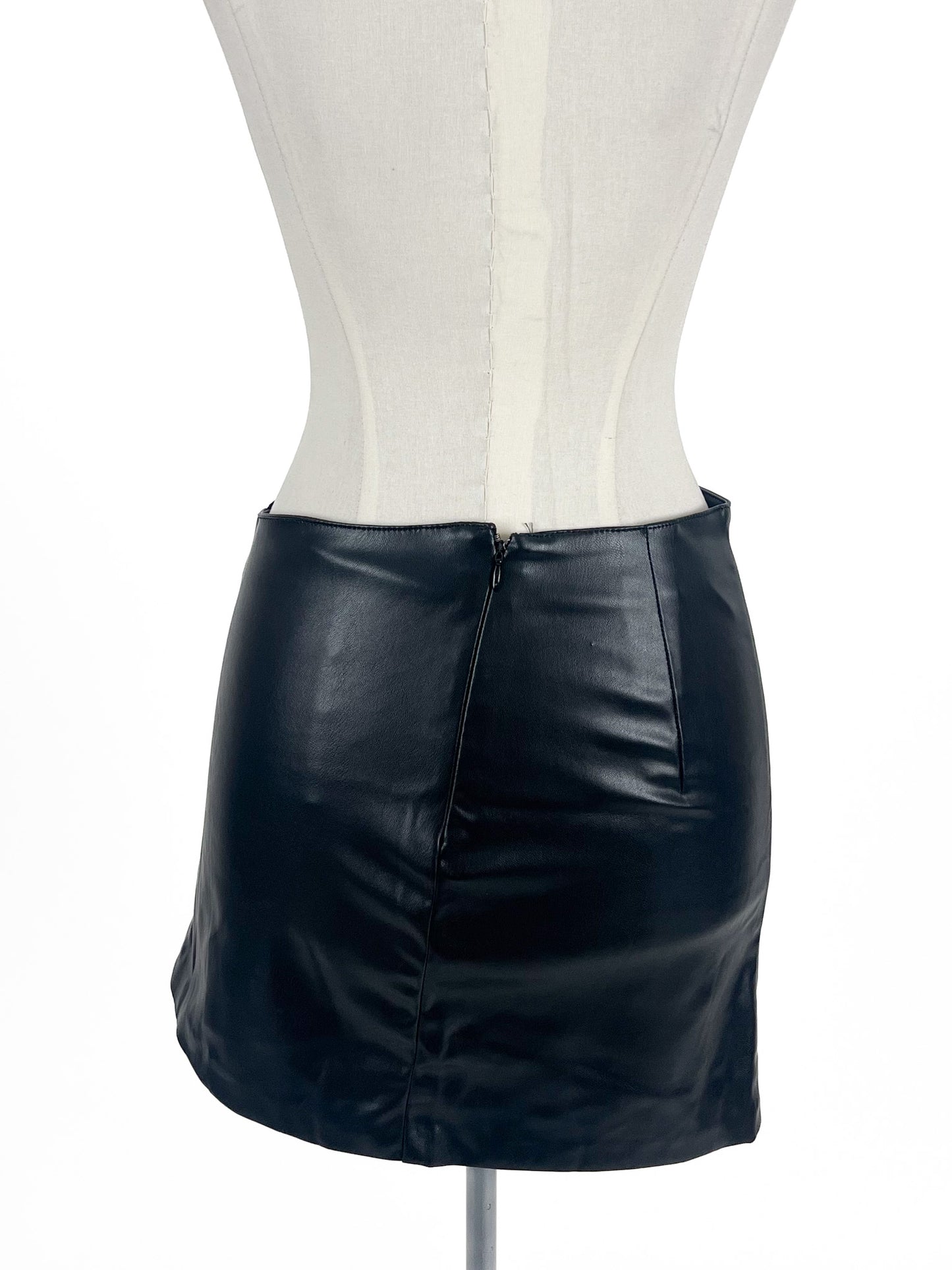 H&M | Black Casual/Cocktail Skirt | Size XS