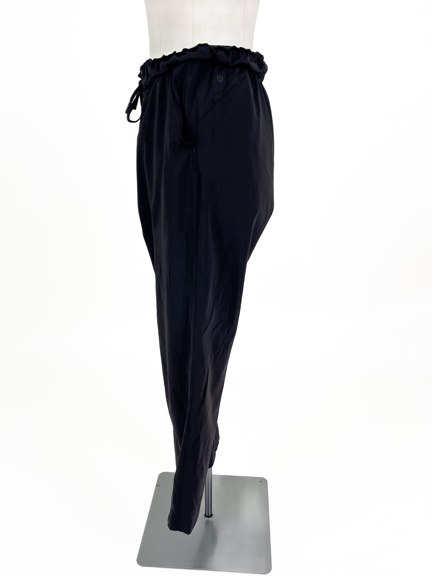 Lululemon | Black Straight fit Pants | Size 14