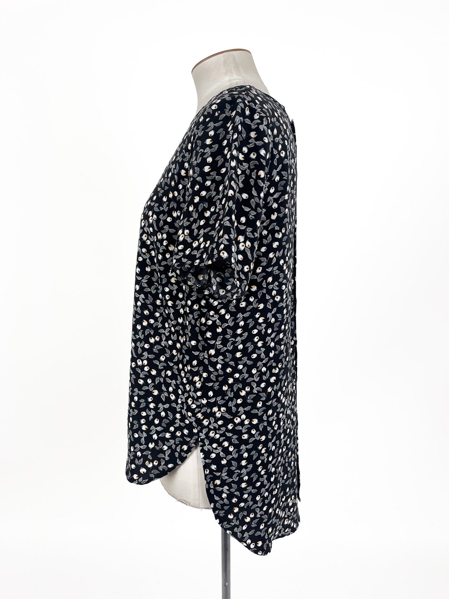 Whistle - Black Top (Size 16)