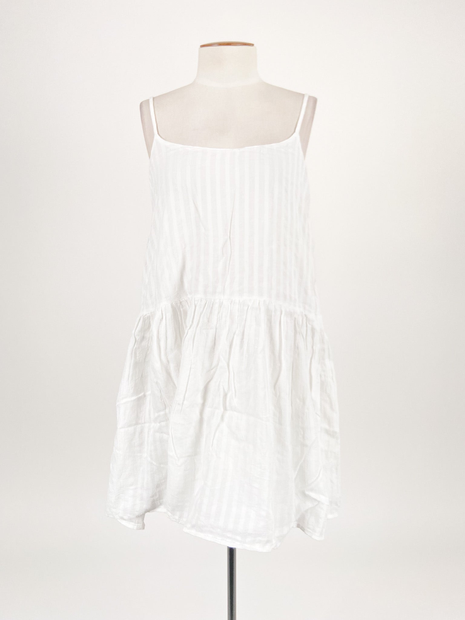 Glassons White Casual Dress Size 6 Again