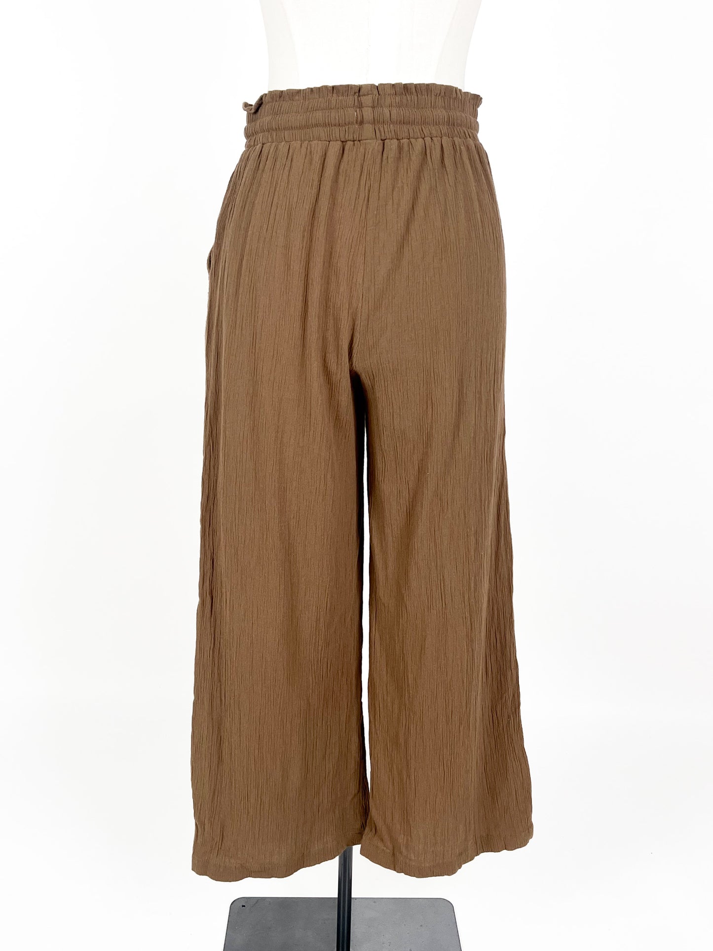 Spirit | Beige Cropped Stretchy Pants | Size 8