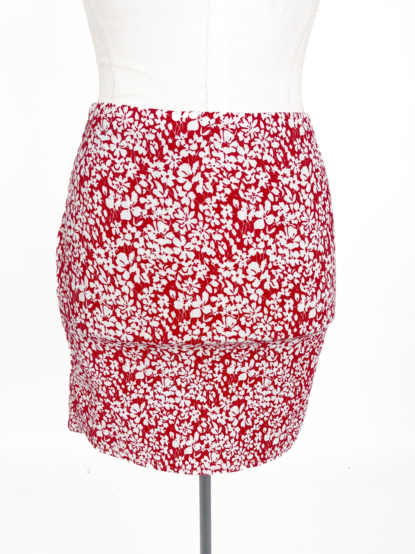 Pretty Little Thing | Red Casual Skirt | Size 14