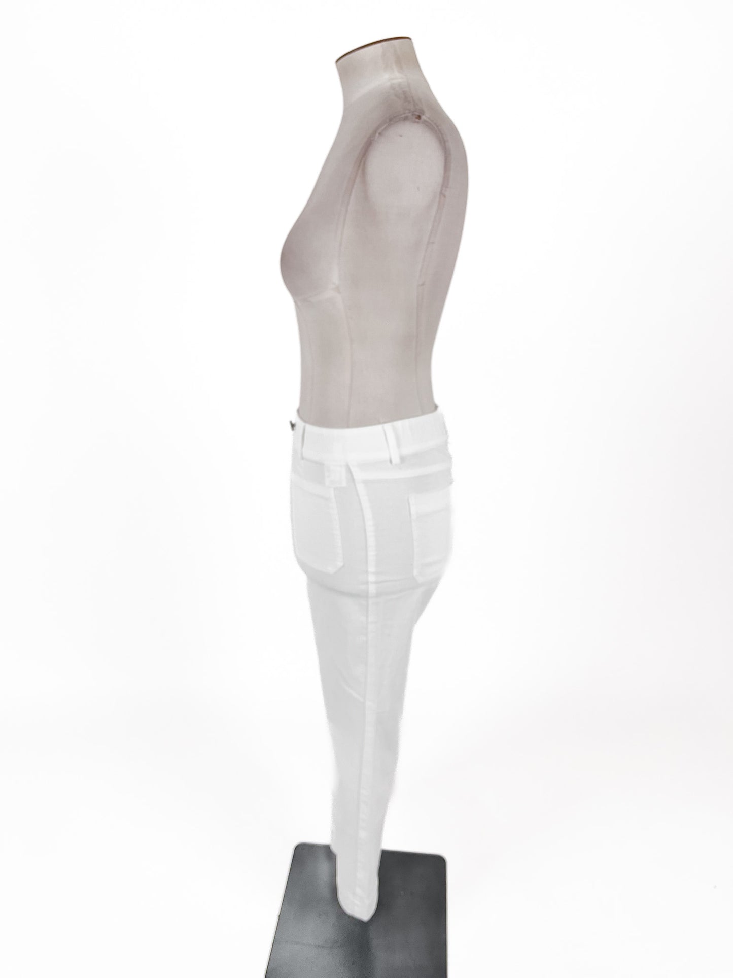 Unknown Brand | White Straight fit Pants | Size M