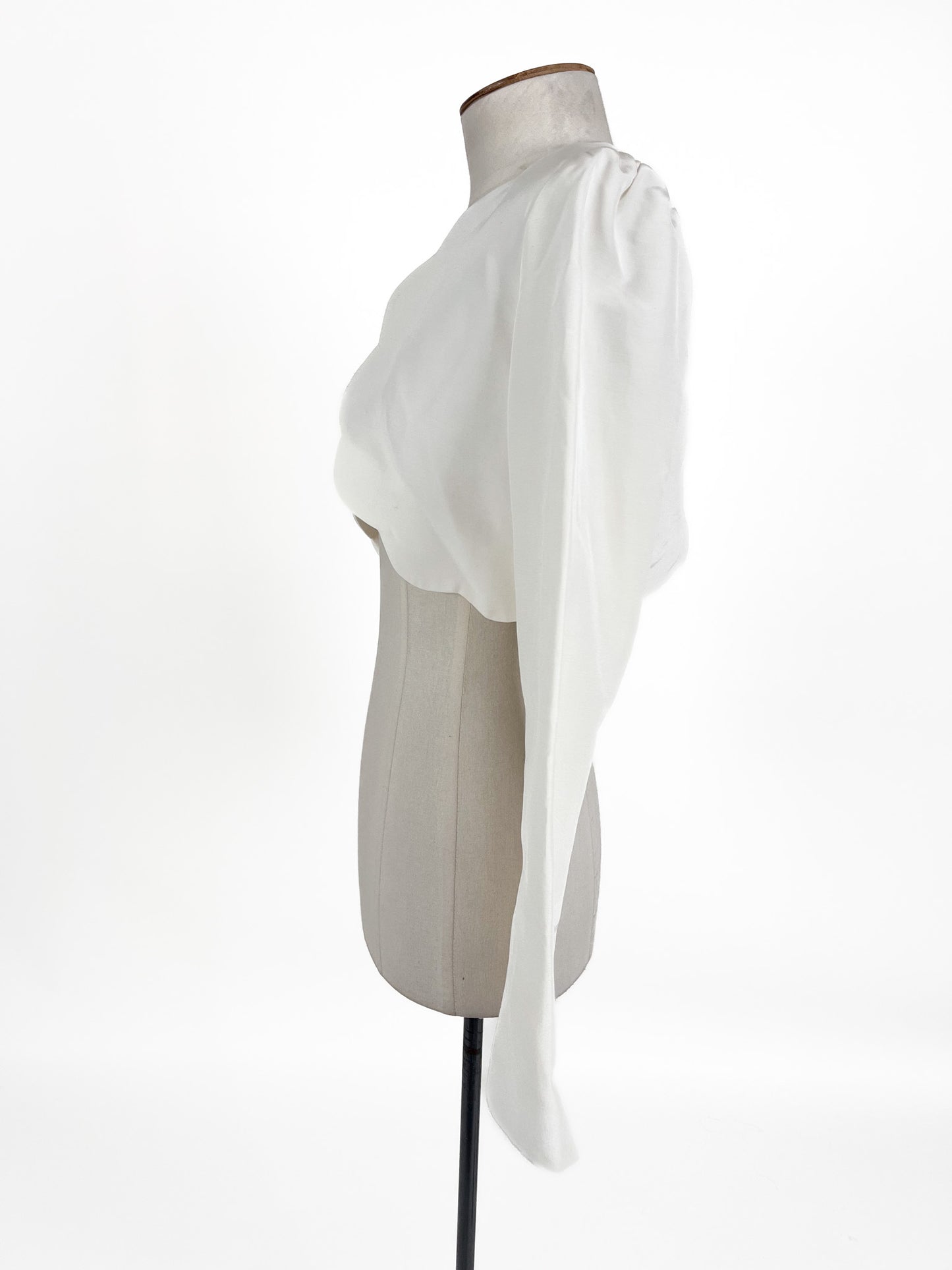 Caitlin Crisp | White Casual Cardigan | Size 8