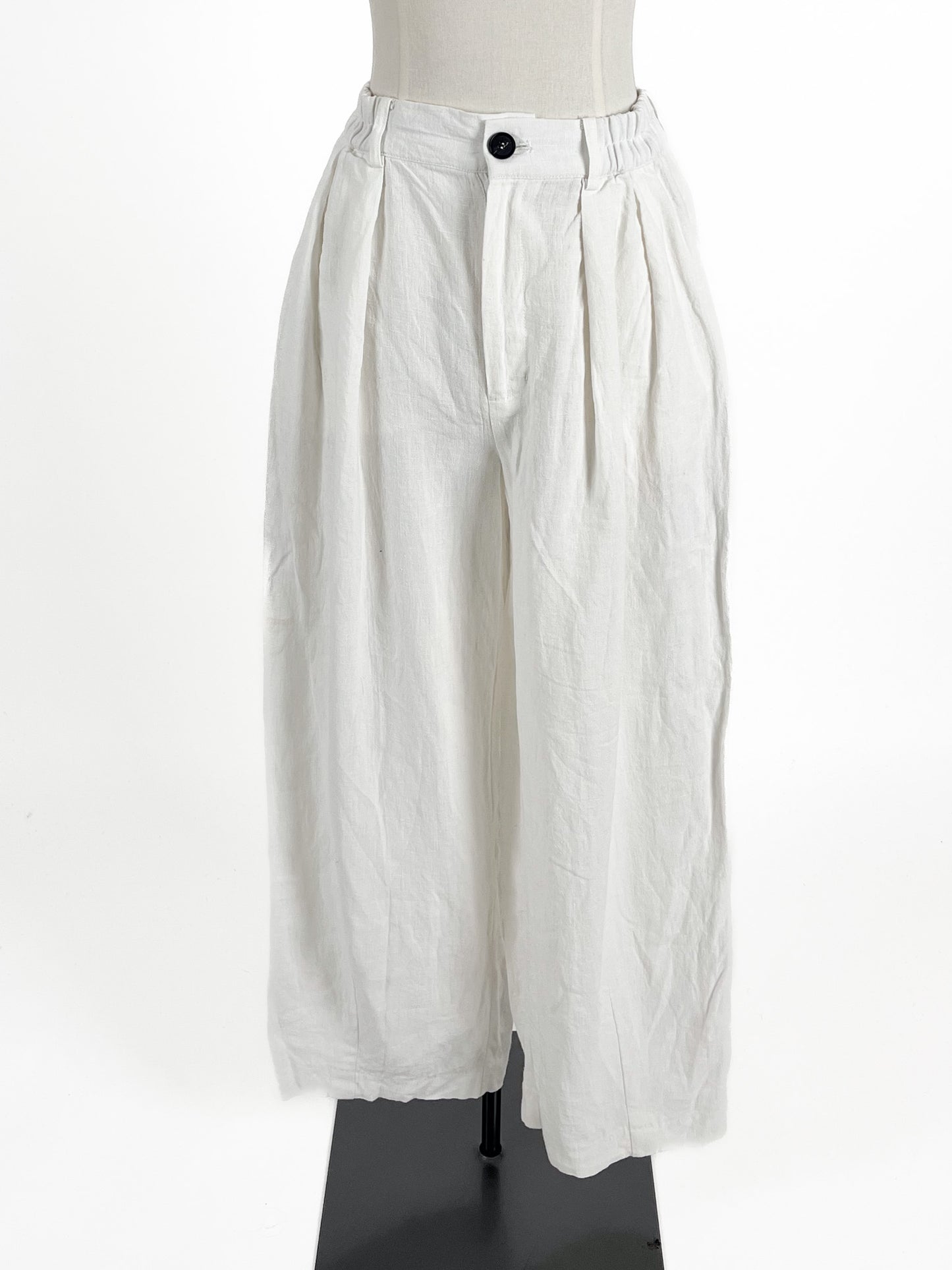 AERE | White Casual/Workwear Pants | Size 8
