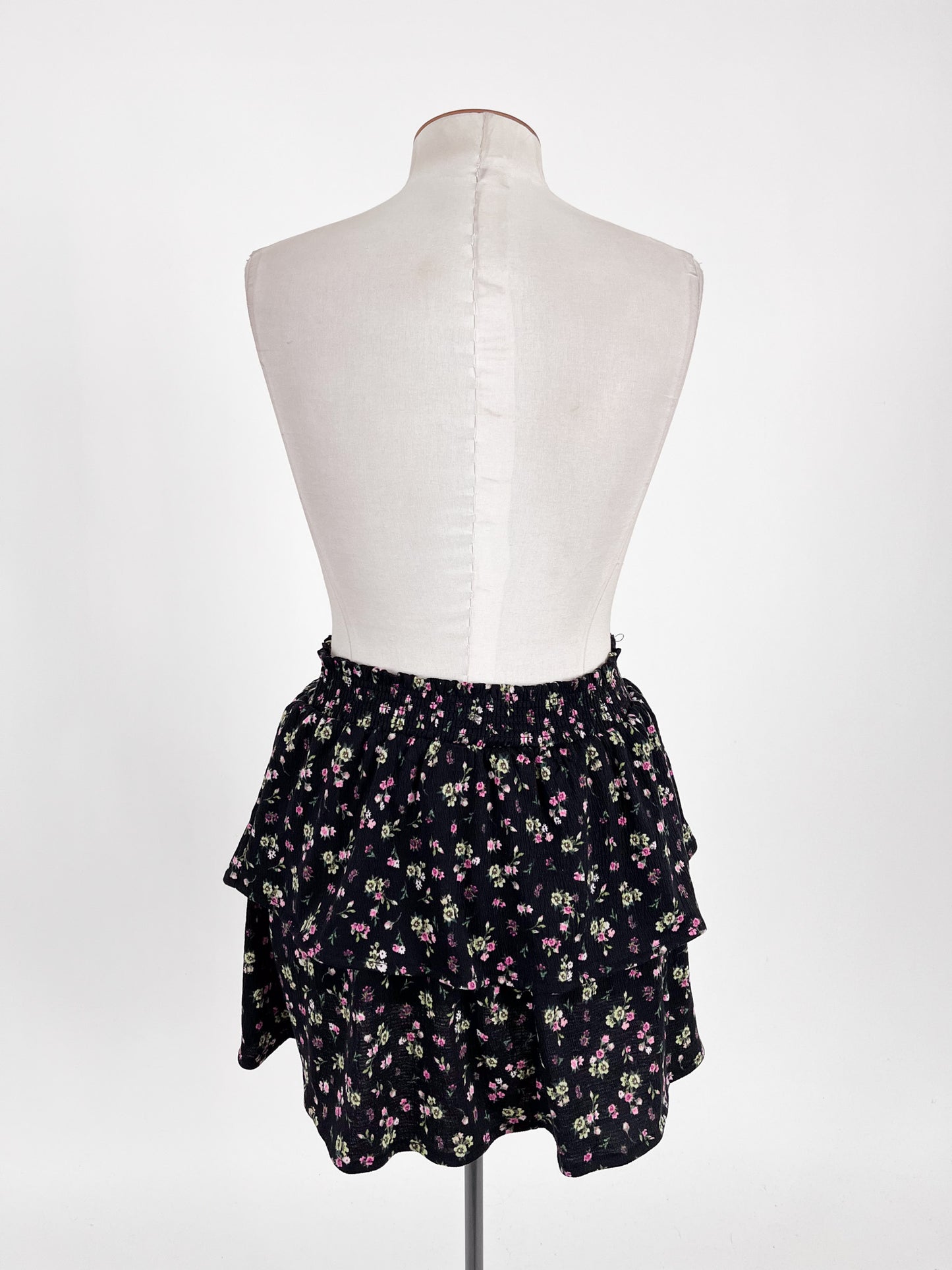 H&M | Black Casual Skirt | Size M