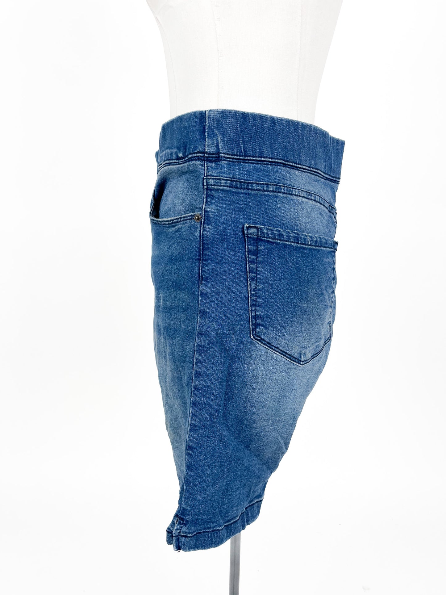 DKNY | Blue Casual Shorts | Size L