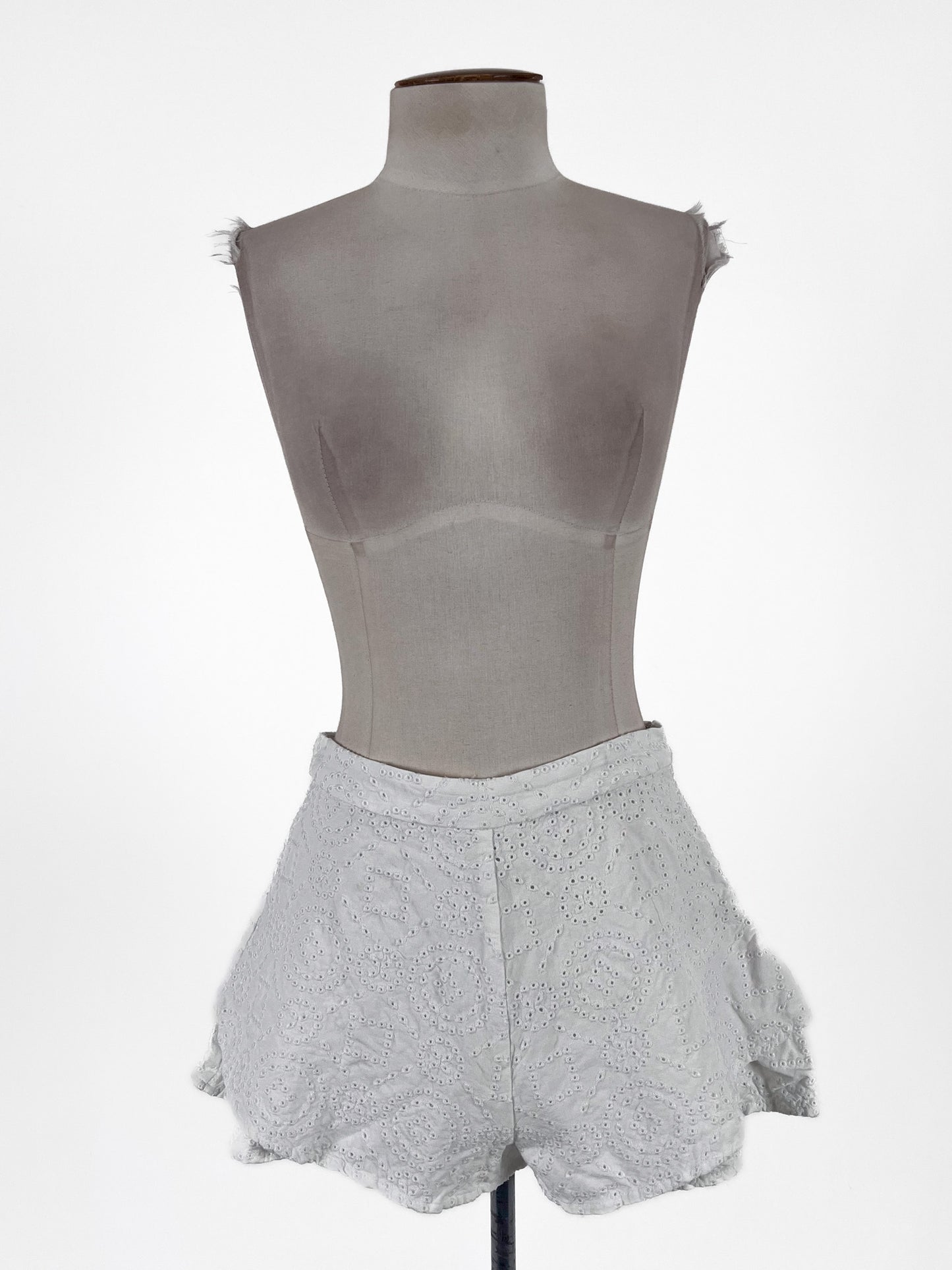 Seed Heritage | White Casual Shorts | Size 8