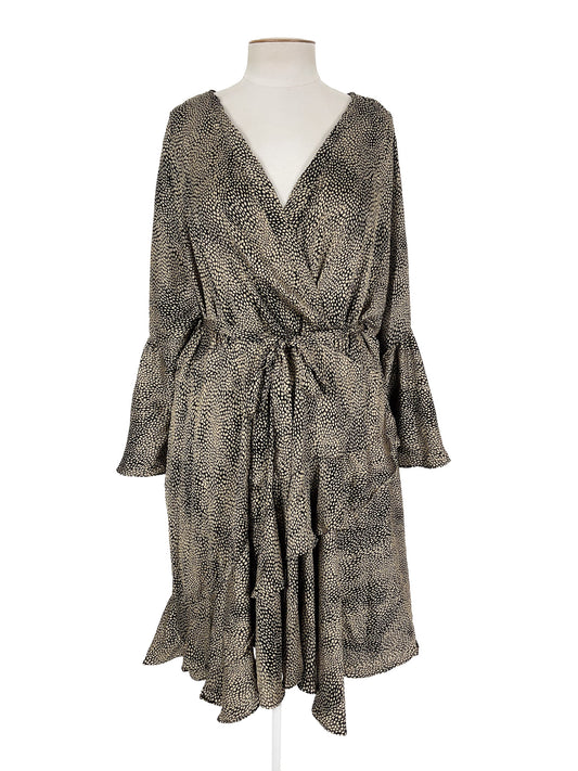 Atmos & Here | Gold Casual Dress | Size 26