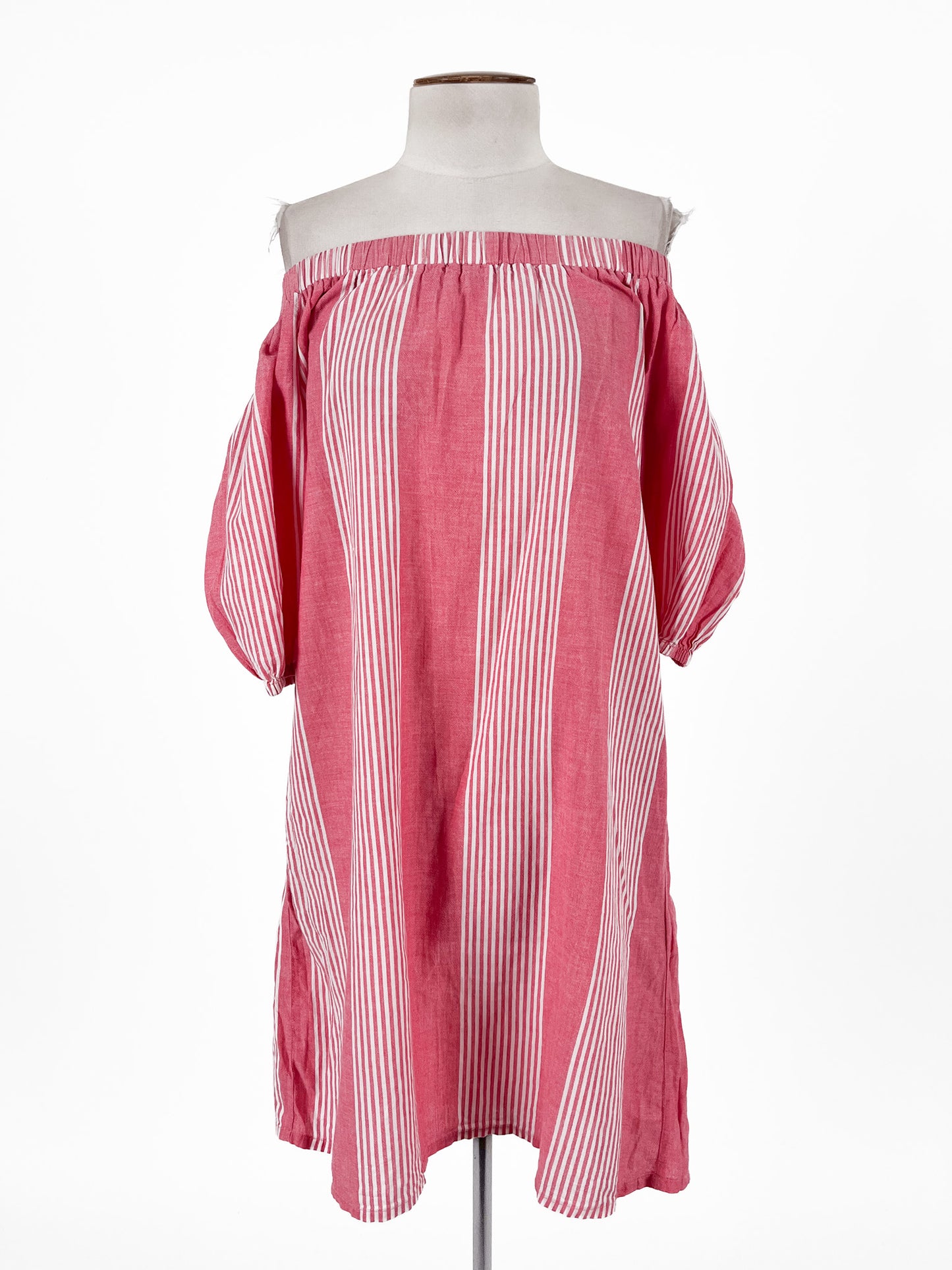 Reserved YFL | Red Casual Dress | Size 6