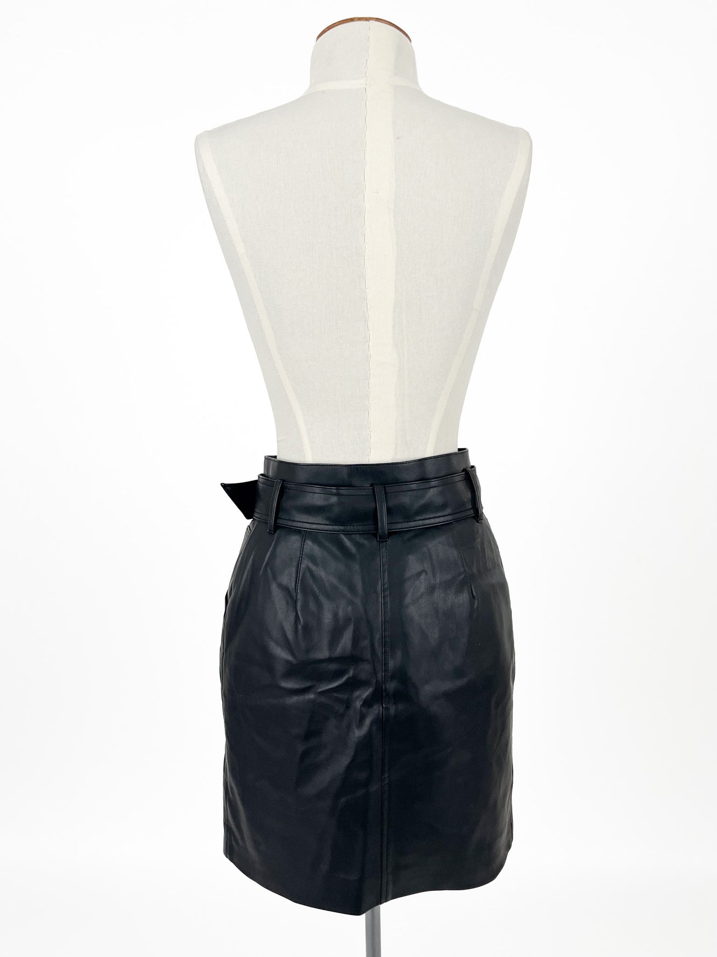 H&M | Black Casual/Cocktail Skirt | Size 8