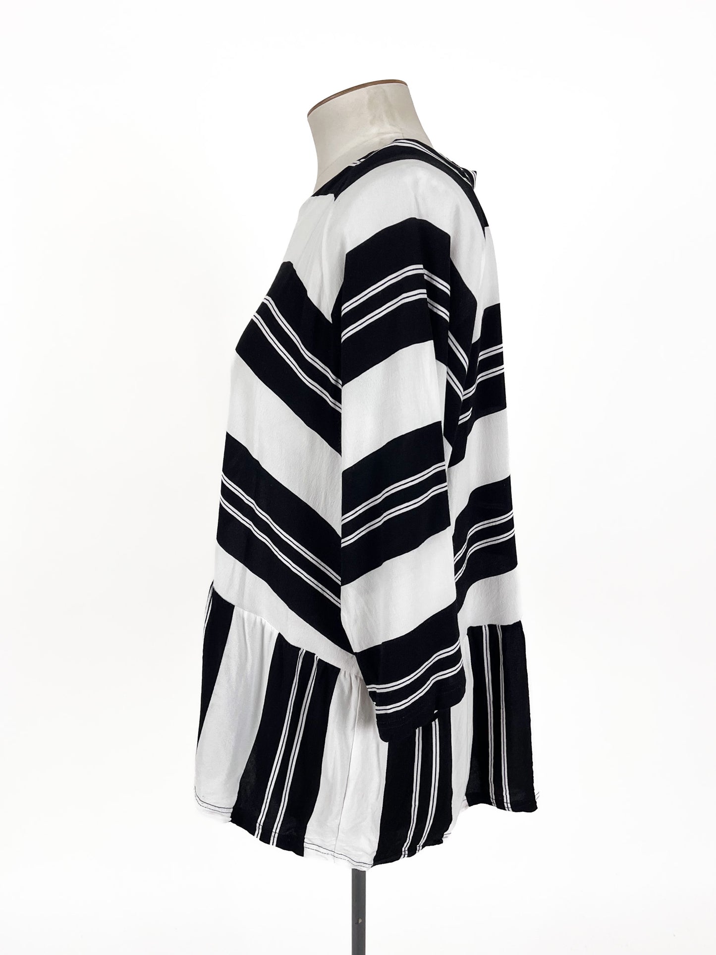 Briarwood - White & Black Blouse (Size L)