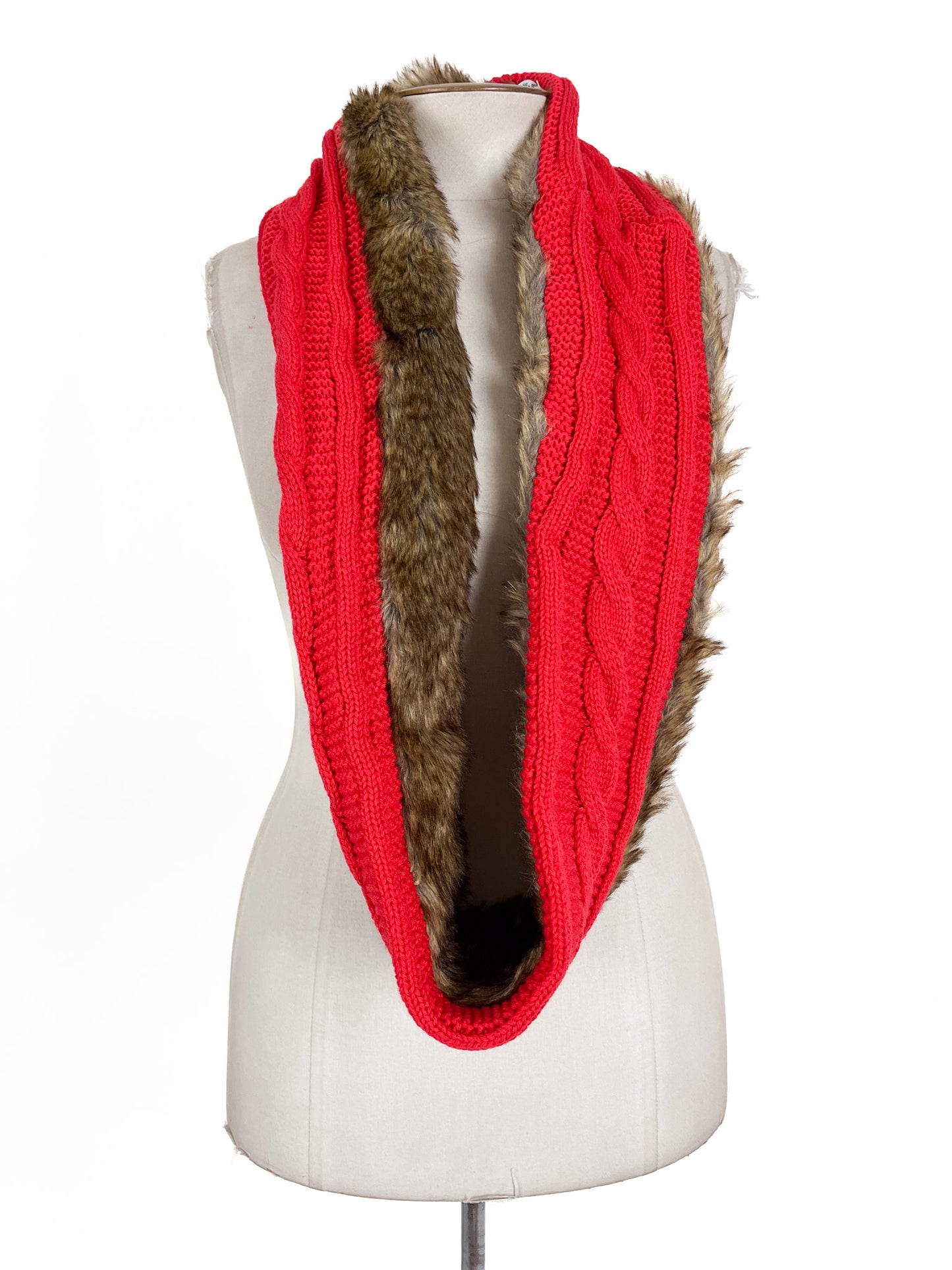 Unknown Brand | Red Accessory | Size OS