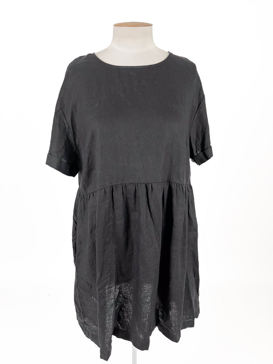Decjuba | Black Casual Dress | Size L